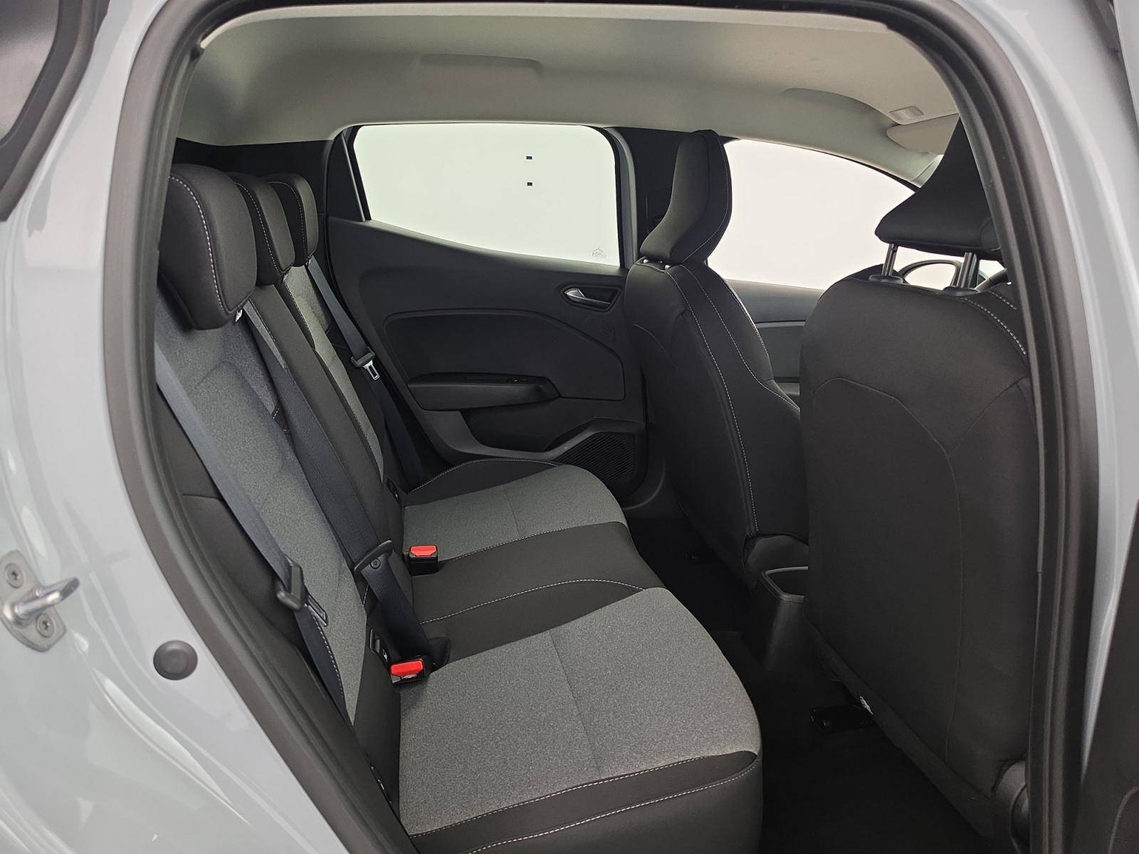 Vente en ligne Renault Clio 5 Clio Blue dCi 100 ch GSR2 au prix de 17 490 €