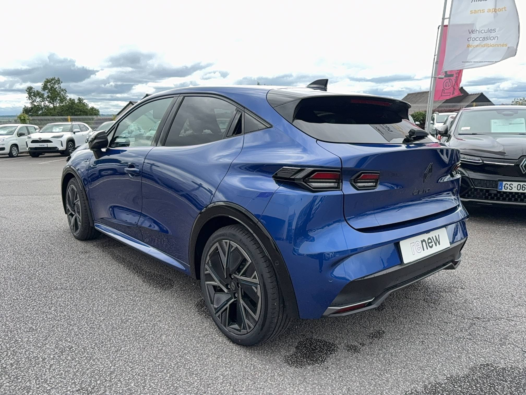 Vente en ligne Renault Clio 6 Clio E-Tech full hybrid 160 ch au prix de 27 590 €