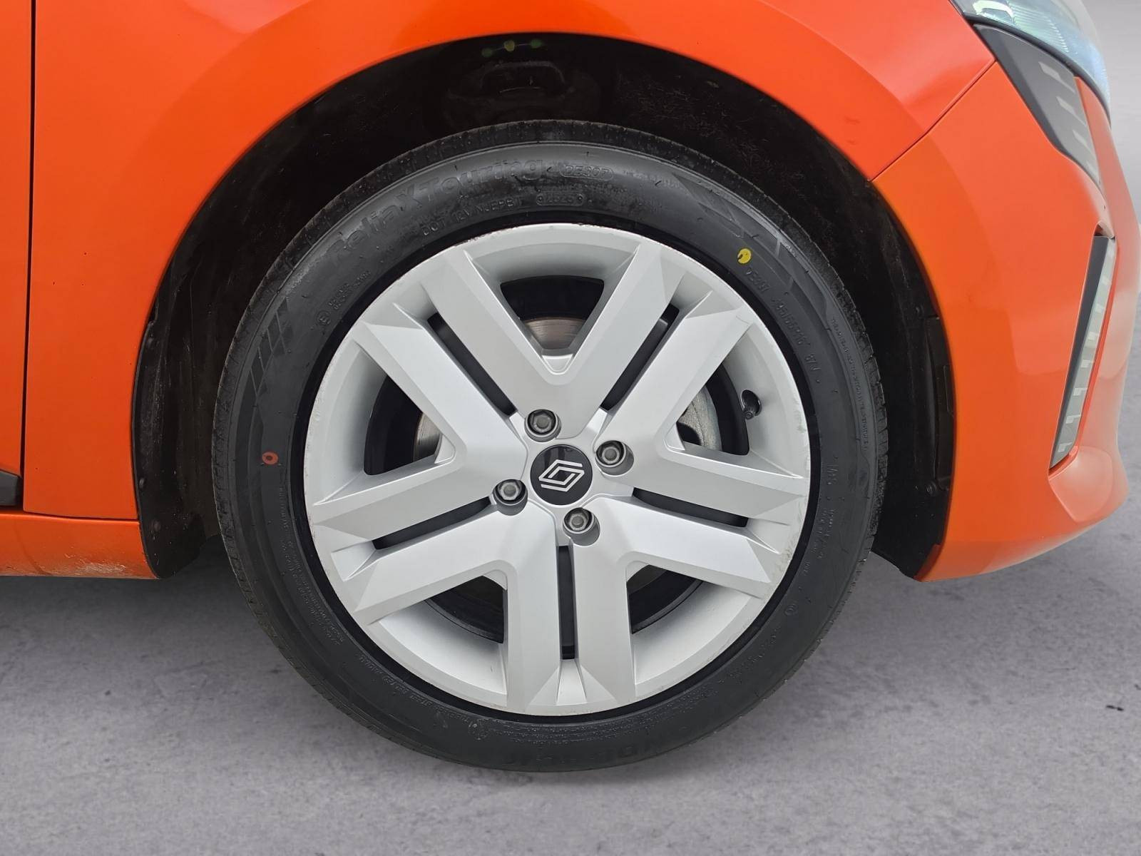 Vente en ligne Renault Clio 5 Clio E-Tech full hybrid 145 au prix de 16 290 €