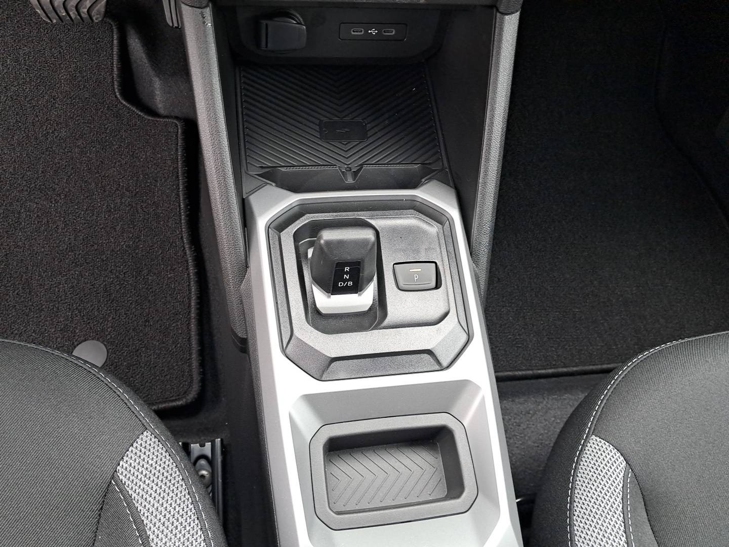 Vente en ligne Dacia Duster  Hybrid 155 au prix de 29 690 €