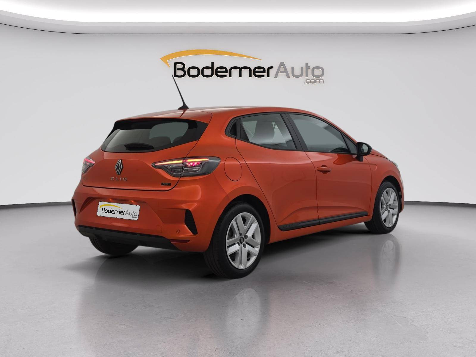Vente en ligne Renault Clio 5 Clio E-Tech full hybrid 145 au prix de 16 290 €