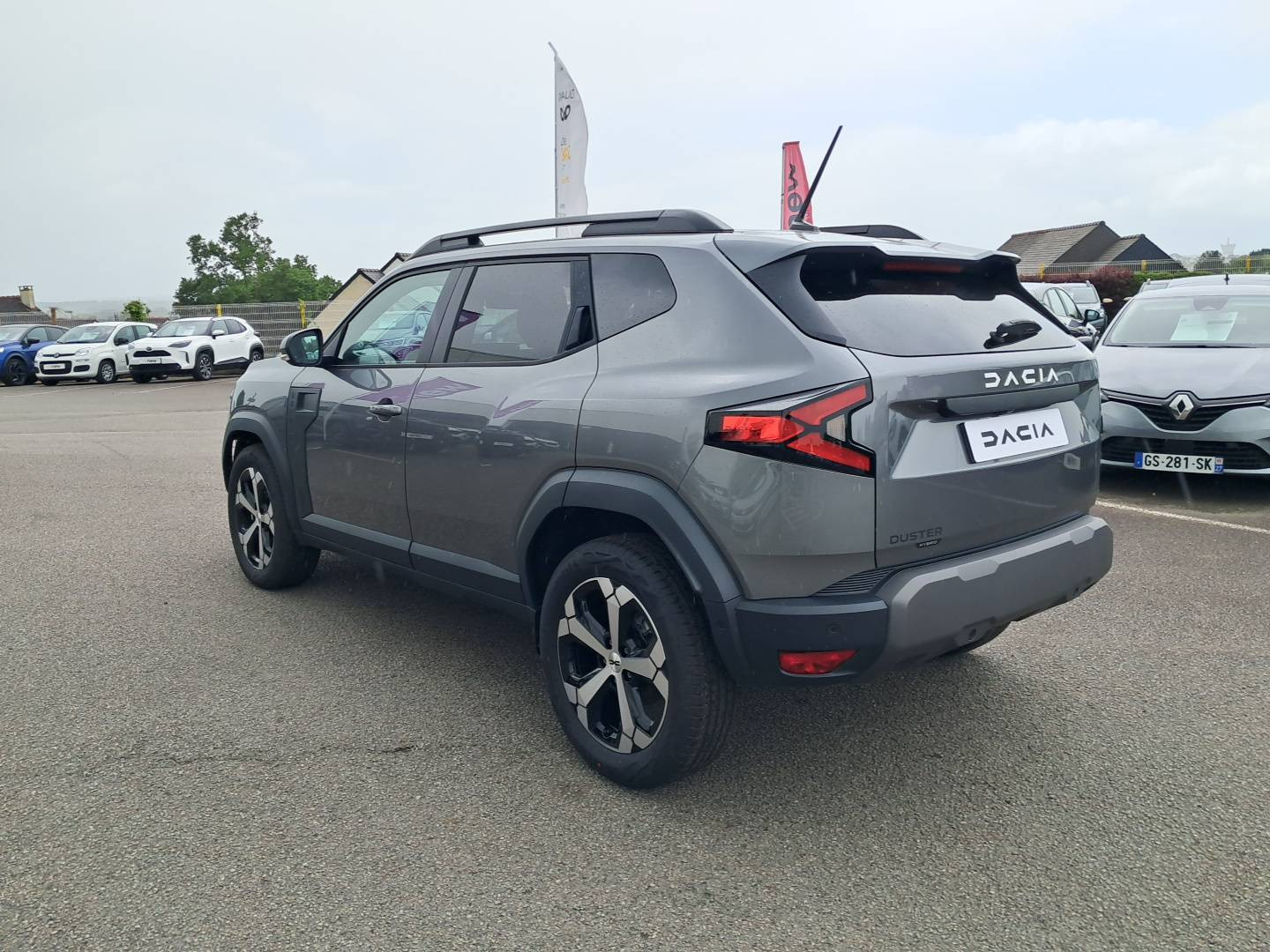 Vente en ligne Dacia Duster  Hybrid 155 au prix de 29 690 €