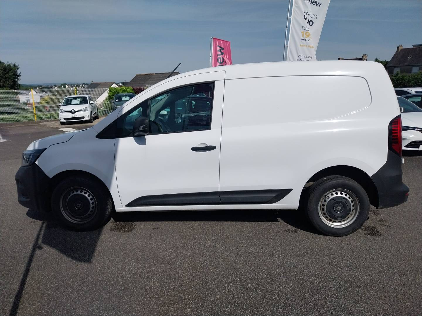 Vente en ligne Renault Kangoo Van  BLUE DCI 95 au prix de 15 990 €
