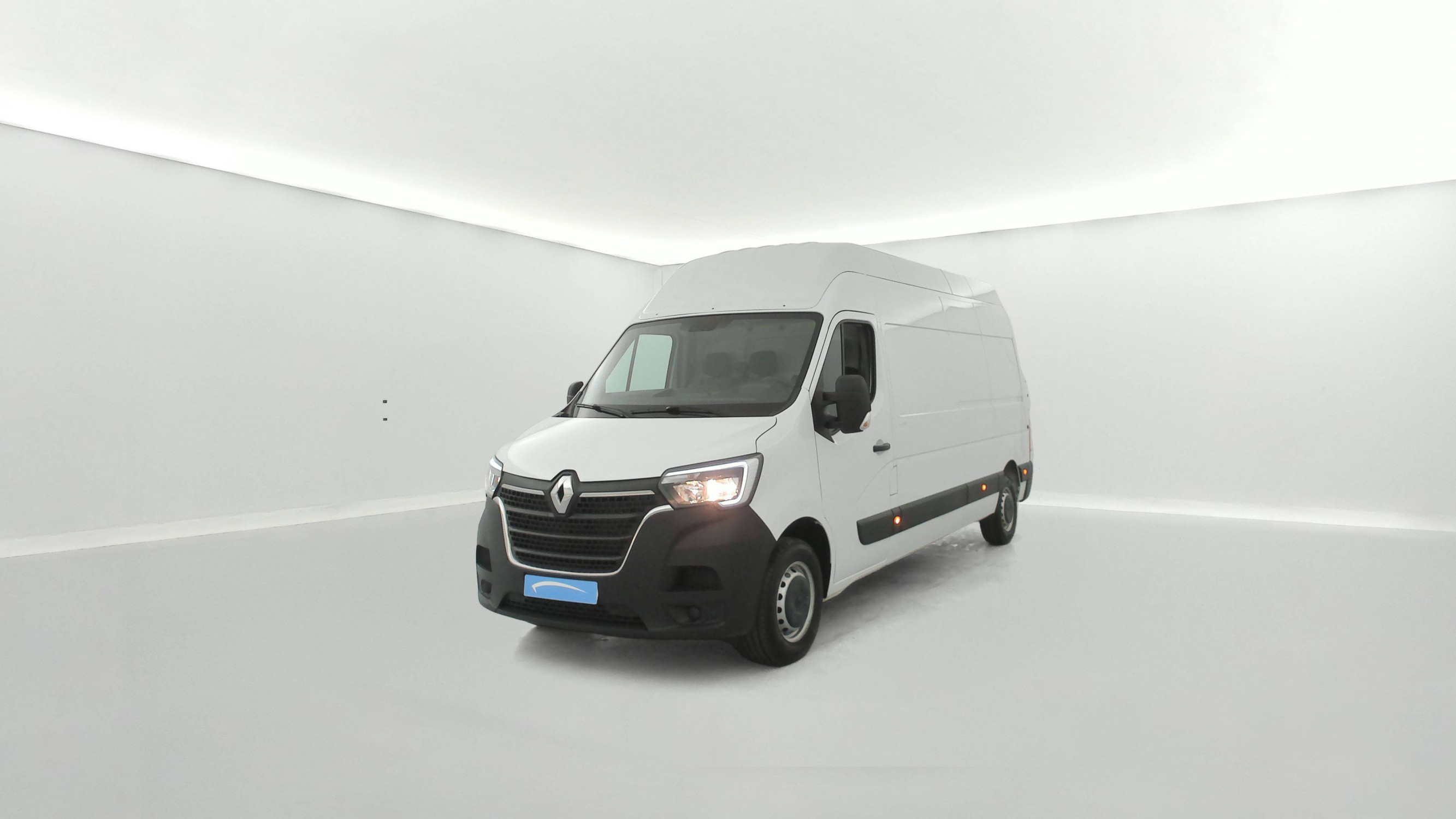 Renault Master Fourgon MASTER FGN TRAC F3500 L3H3 BLUE DCI 135 occasion de 2024 en vente à Carhaix