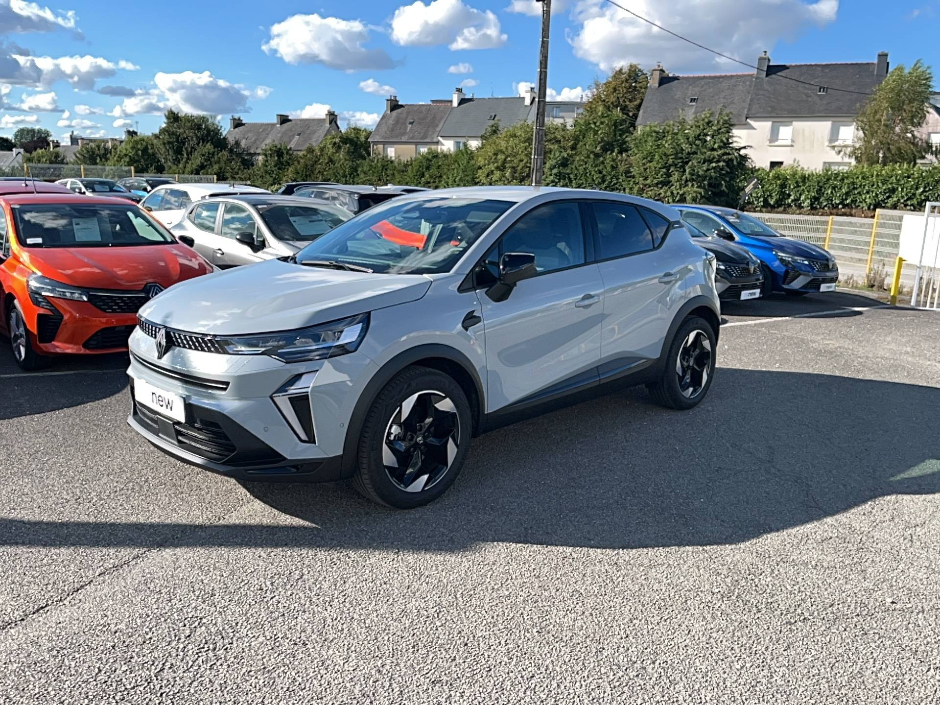Renault Captur  E-Tech full hybrid 160 ch occasion de 2026 en vente à Carhaix