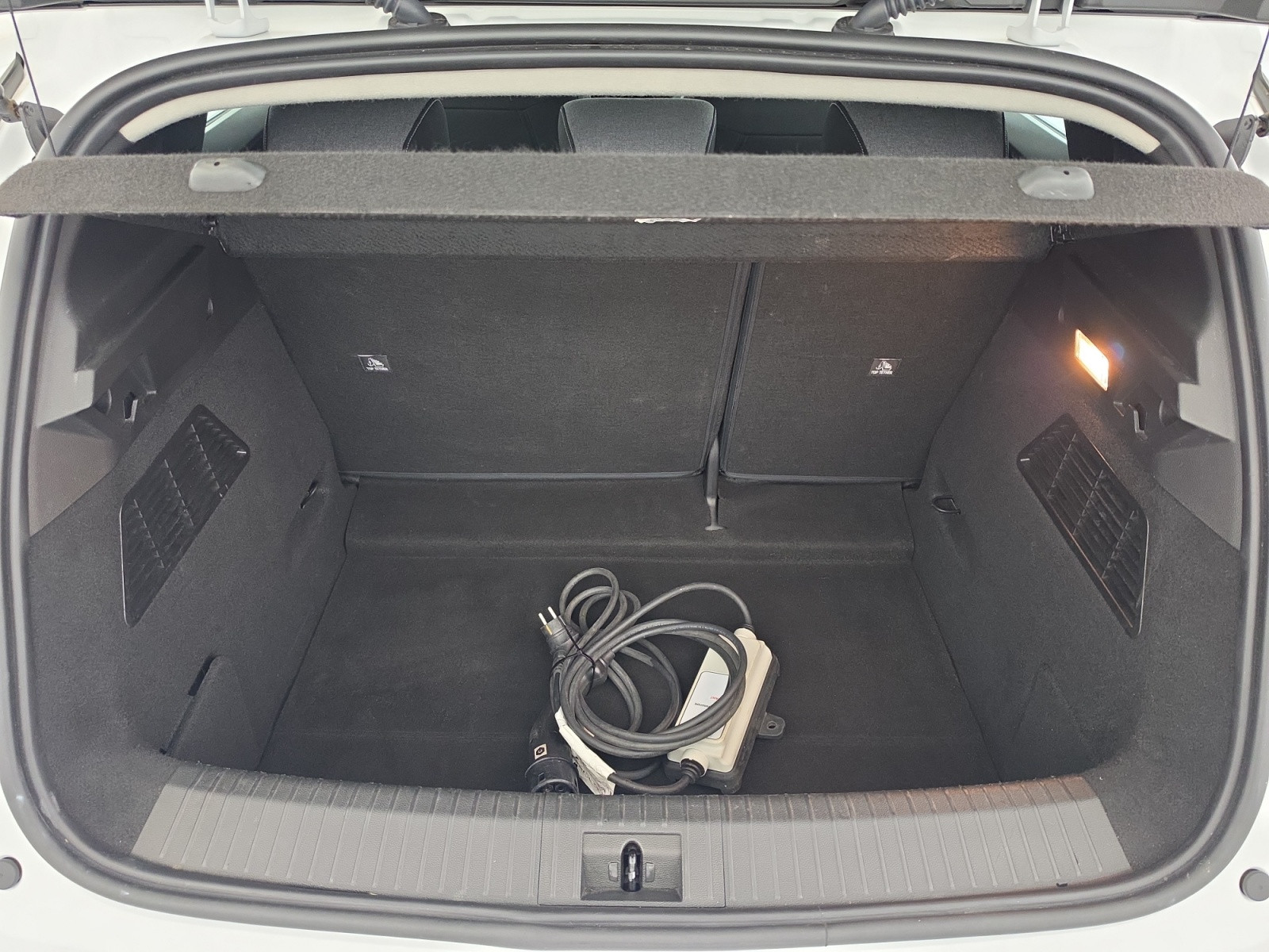 Vente en ligne Renault Megane E-Tech  EV40 130ch standard charge au prix de 16 990 €