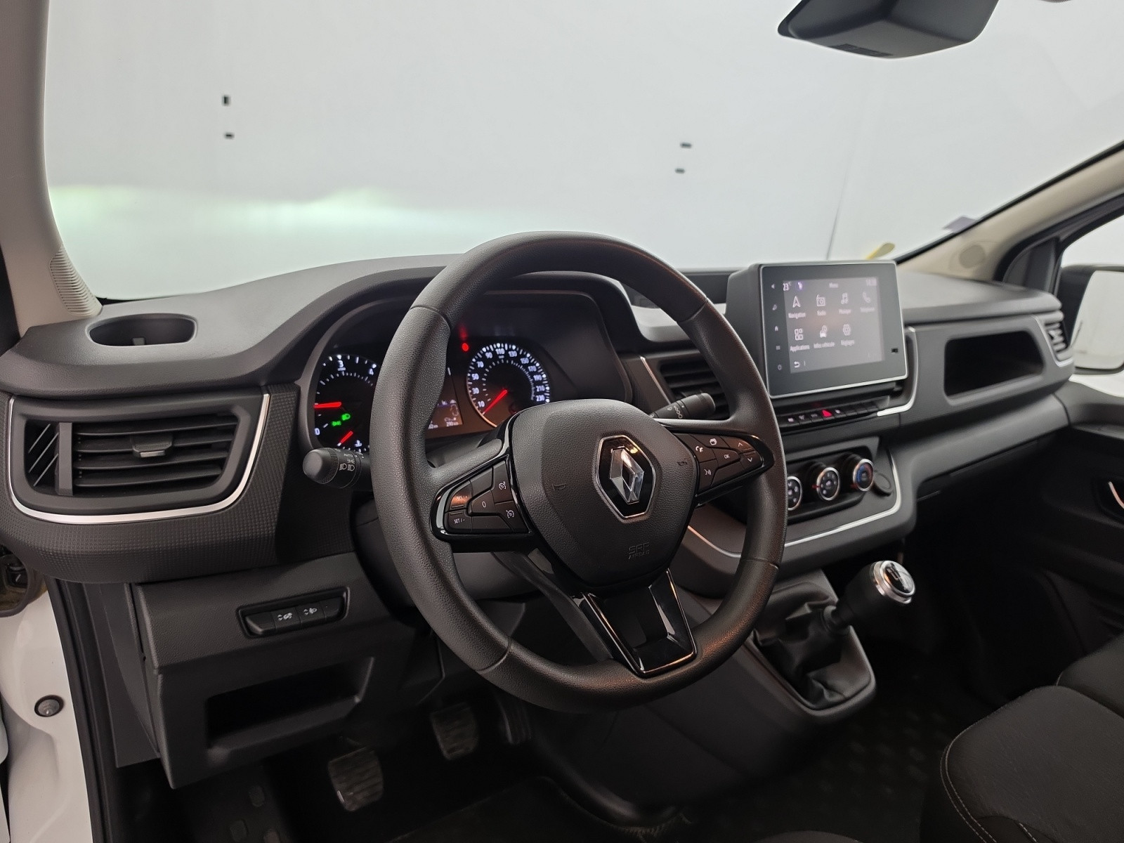 Vente en ligne Renault Trafic 3 Fourgon TRAFIC FGN L1H1 2800 KG BLUE DCI 130 au prix de 20 690 €