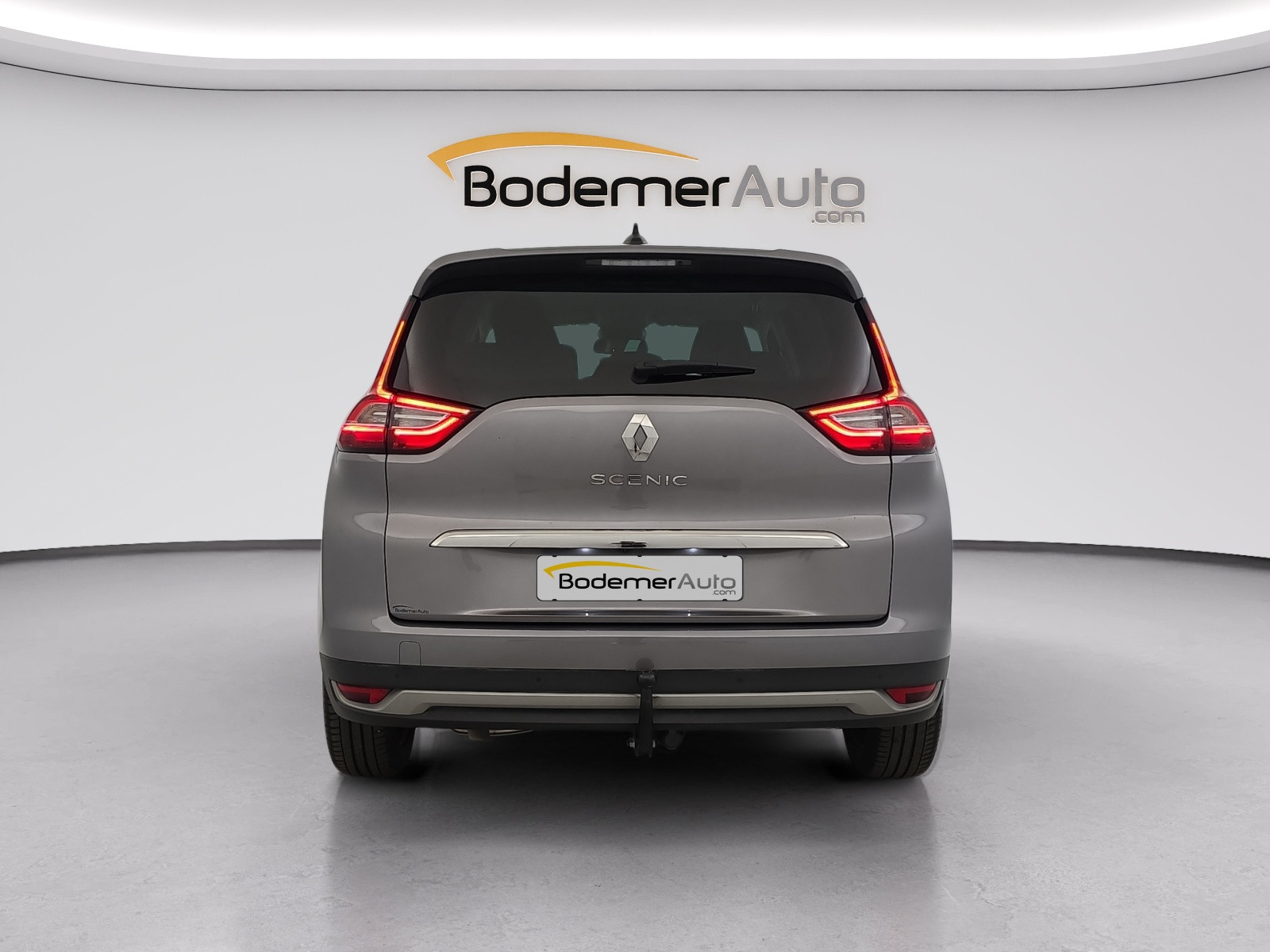 Vente en ligne Renault Grand Scenic 4 Grand Scenic TCe 140 au prix de 21 990 €