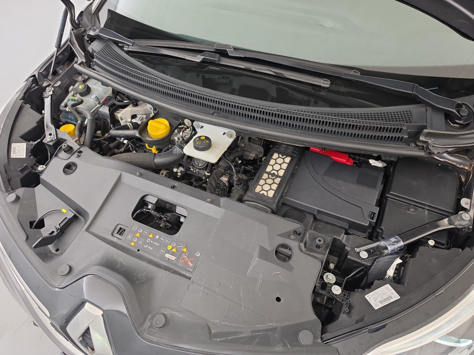 Vente en ligne Renault Grand Scenic 4 Grand Scenic TCe 140 au prix de 21 990 €