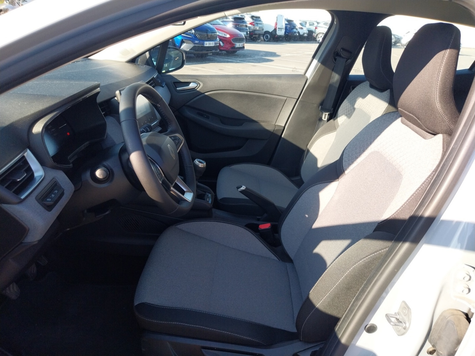 Vente en ligne Renault Clio 5 Clio dCi 100 au prix de 15 990 €