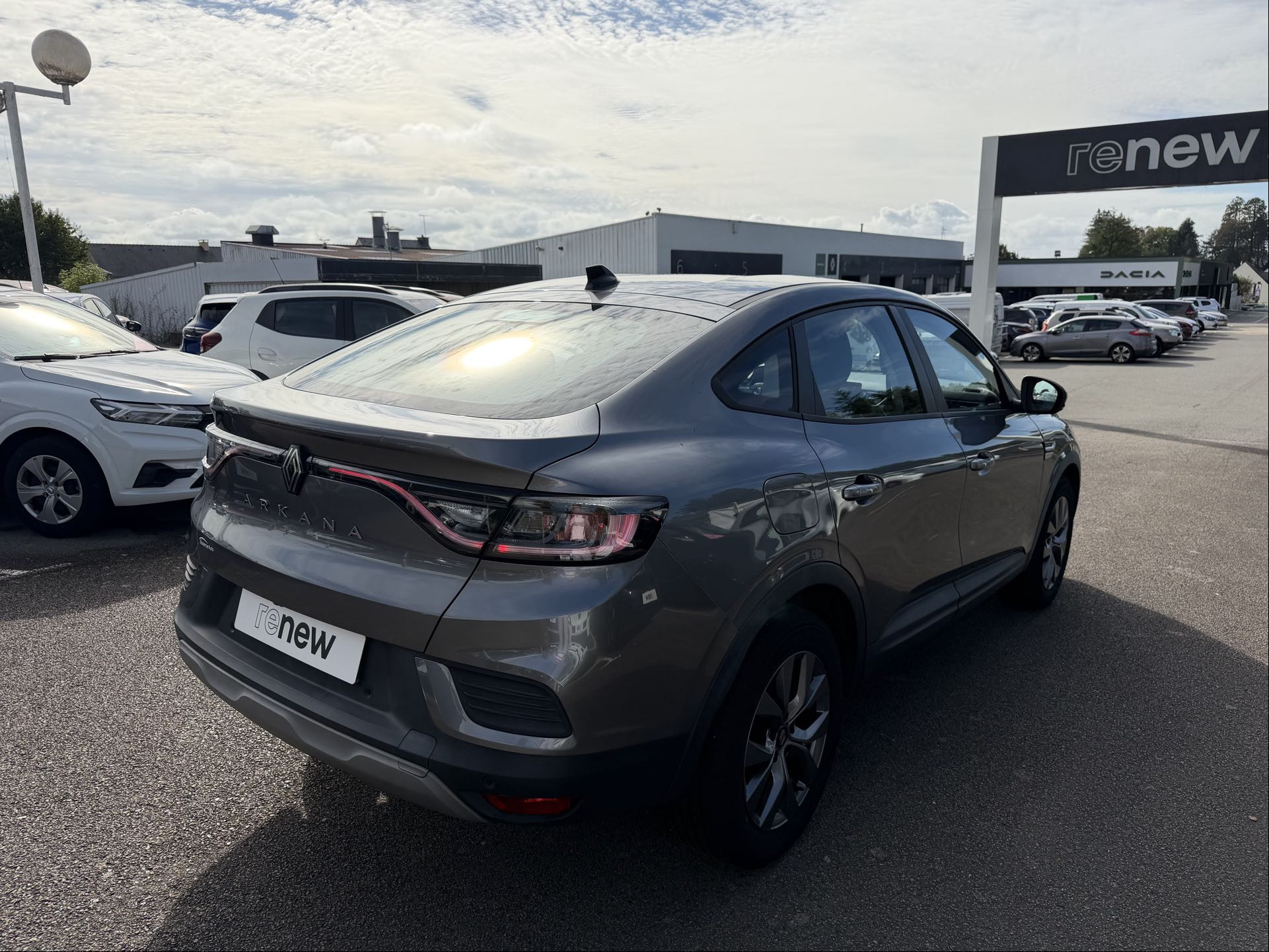 Vente en ligne Renault Arkana  TCe 140 EDC - 23 au prix de 18 490 €