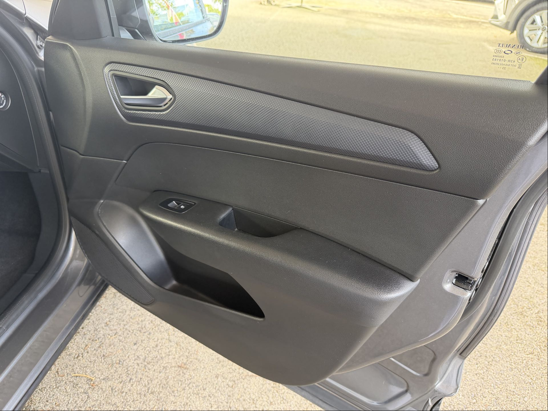Vente en ligne Renault Arkana  TCe 140 EDC - 23 au prix de 18 490 €