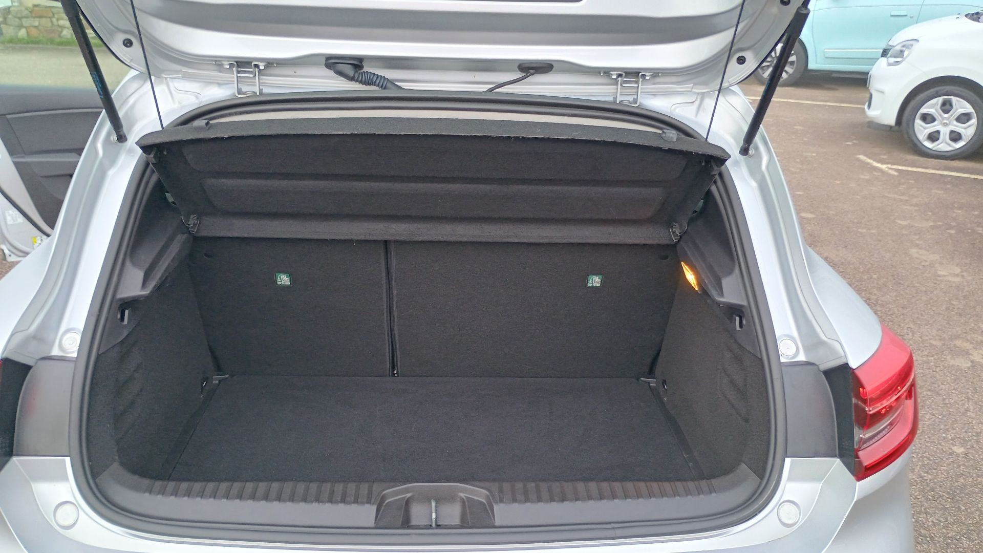 Vente en ligne Renault Clio 5 Clio TCe 90 au prix de 14 490 €