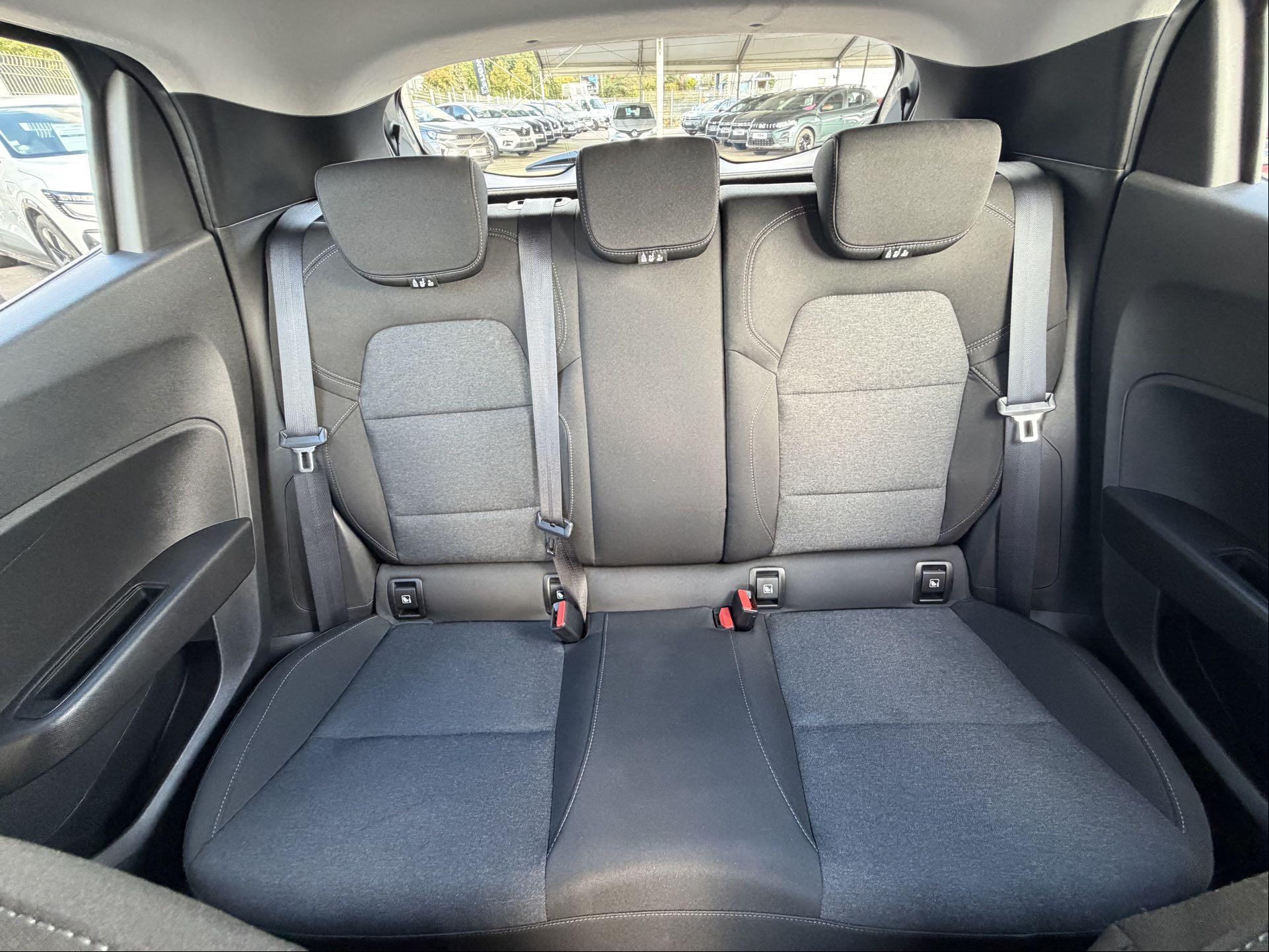 Vente en ligne Renault Clio 5 Clio TCe 90 au prix de 14 790 €