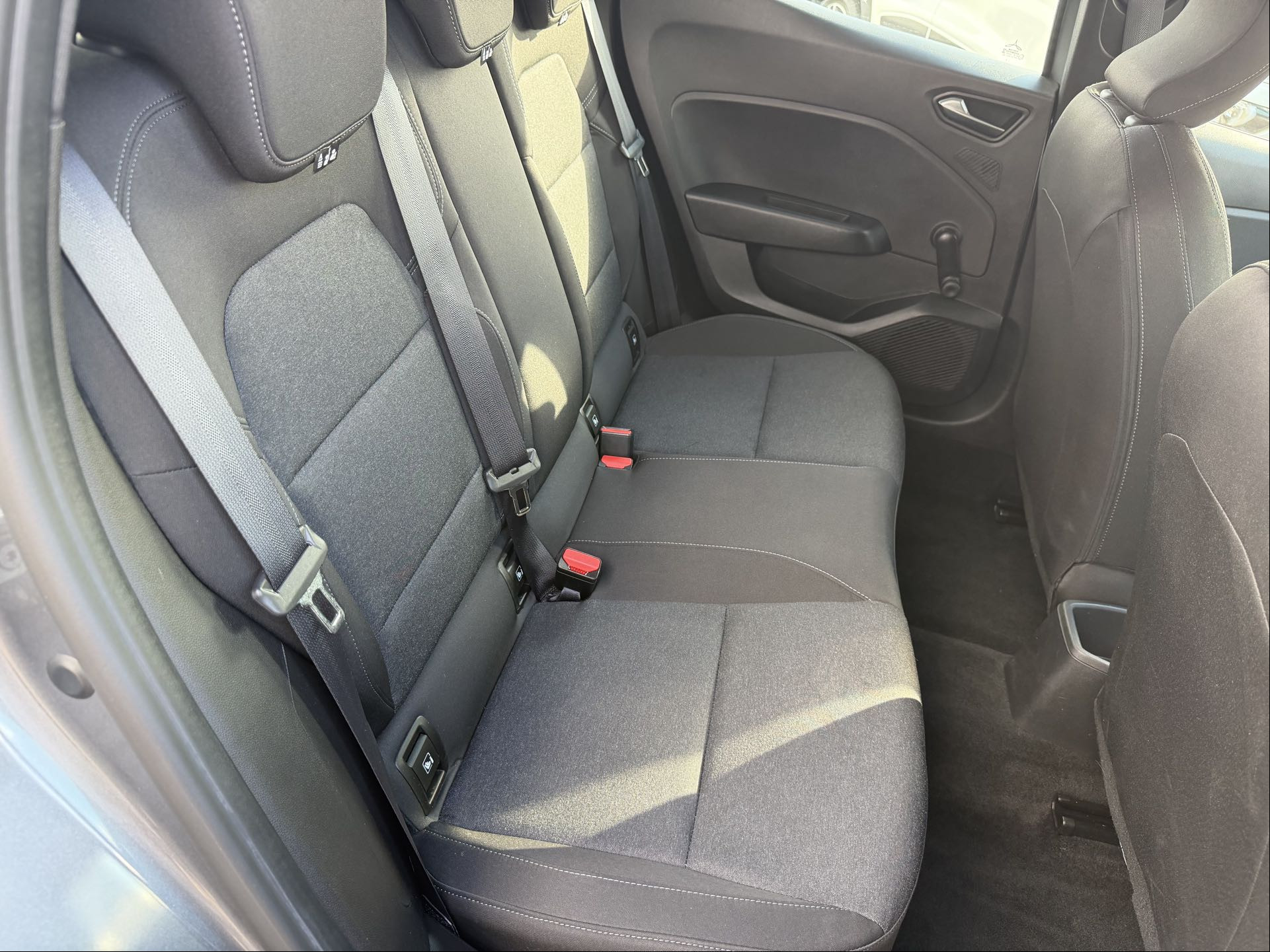 Vente en ligne Renault Clio 5 Clio TCe 90 au prix de 14 790 €