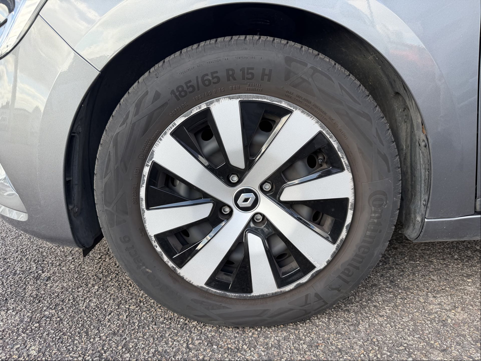Vente en ligne Renault Clio 5 Clio TCe 90 au prix de 14 790 €