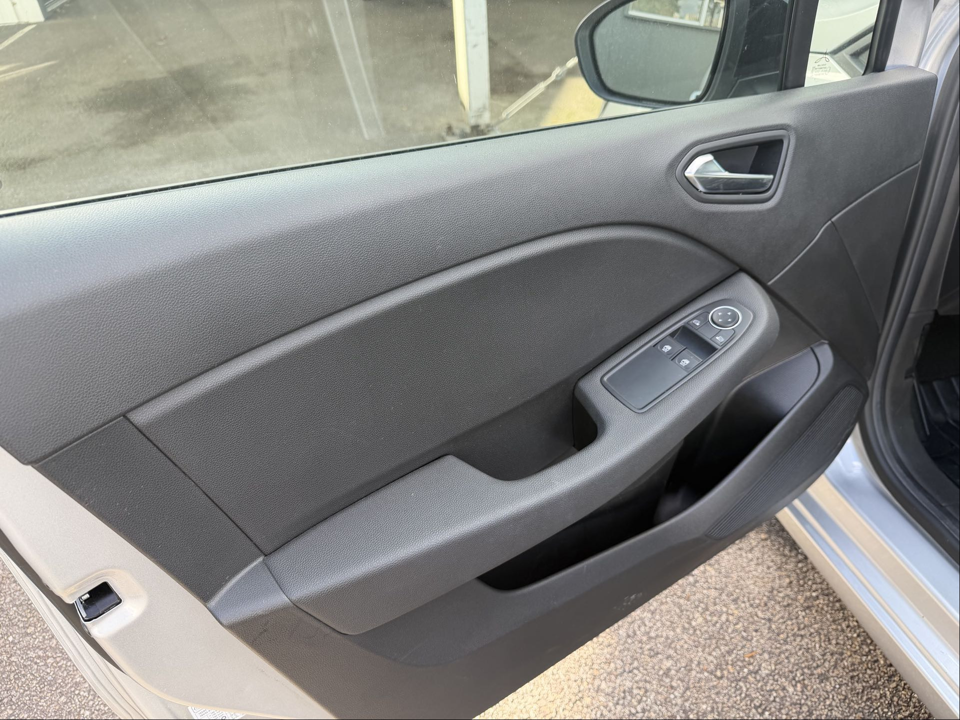 Vente en ligne Renault Clio 5 Clio TCe 90 au prix de 14 790 €