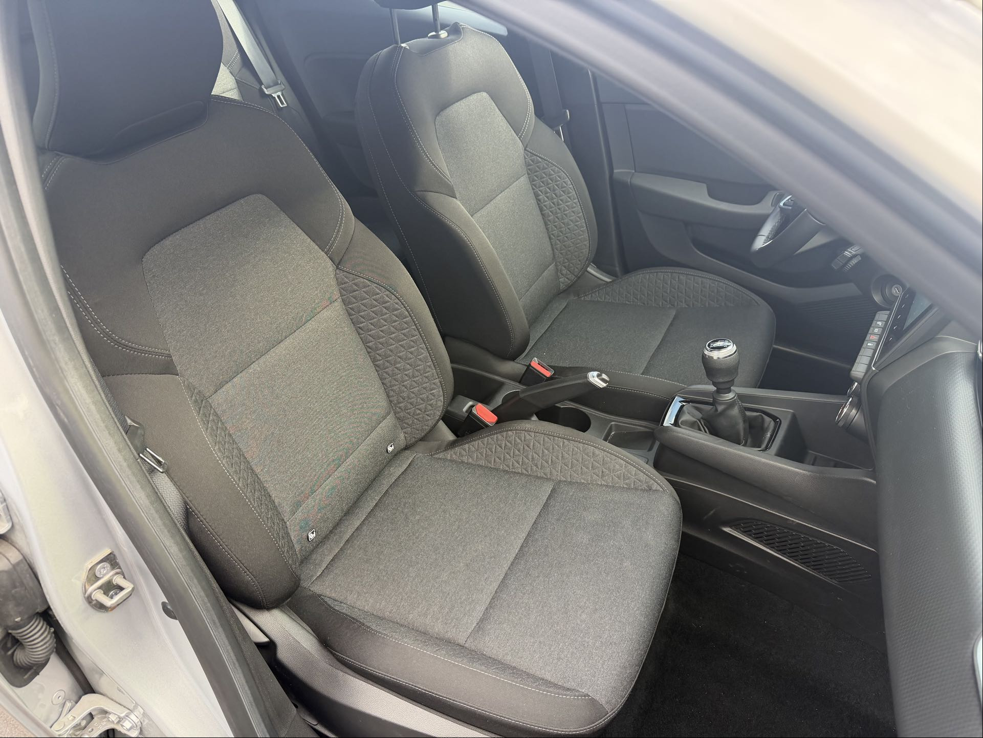 Vente en ligne Renault Clio 5 Clio TCe 90 au prix de 14 790 €