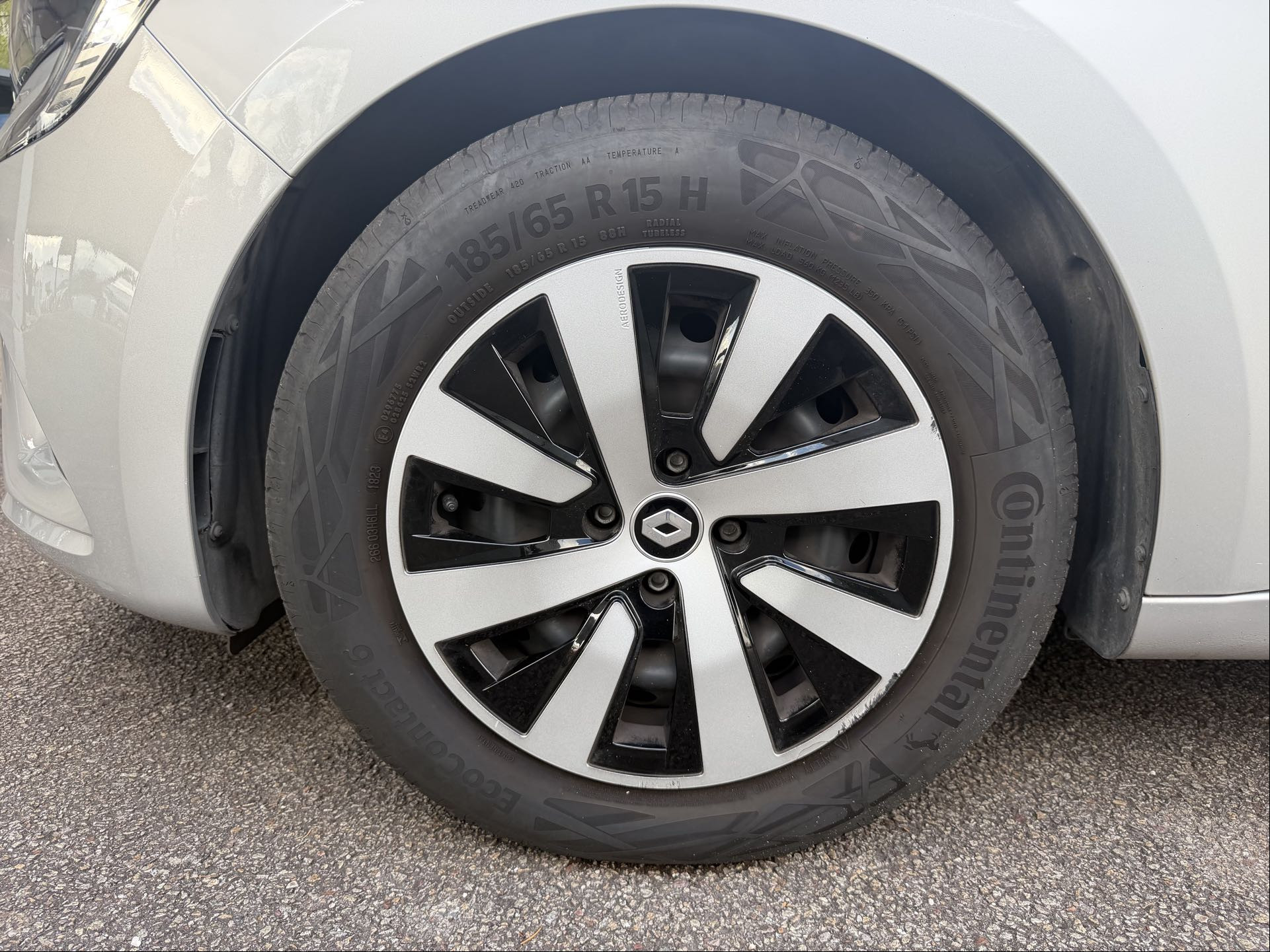 Vente en ligne Renault Clio 5 Clio TCe 90 au prix de 14 790 €
