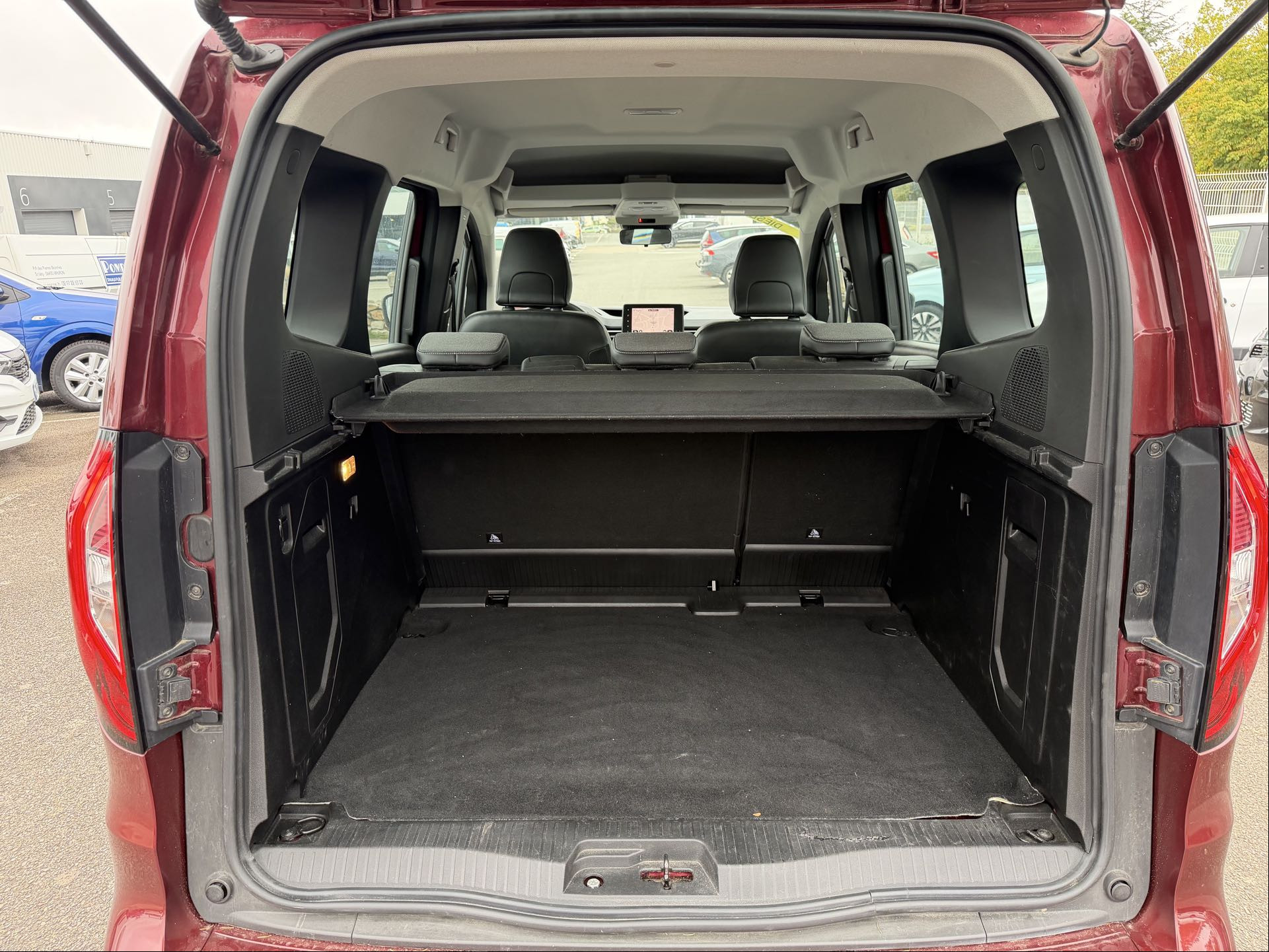 Vente en ligne Renault Kangoo  Blue dCi 95 au prix de 19 990 €