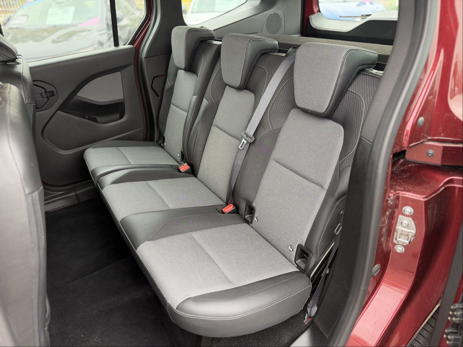 Vente en ligne Renault Kangoo  Blue dCi 95 au prix de 19 990 €