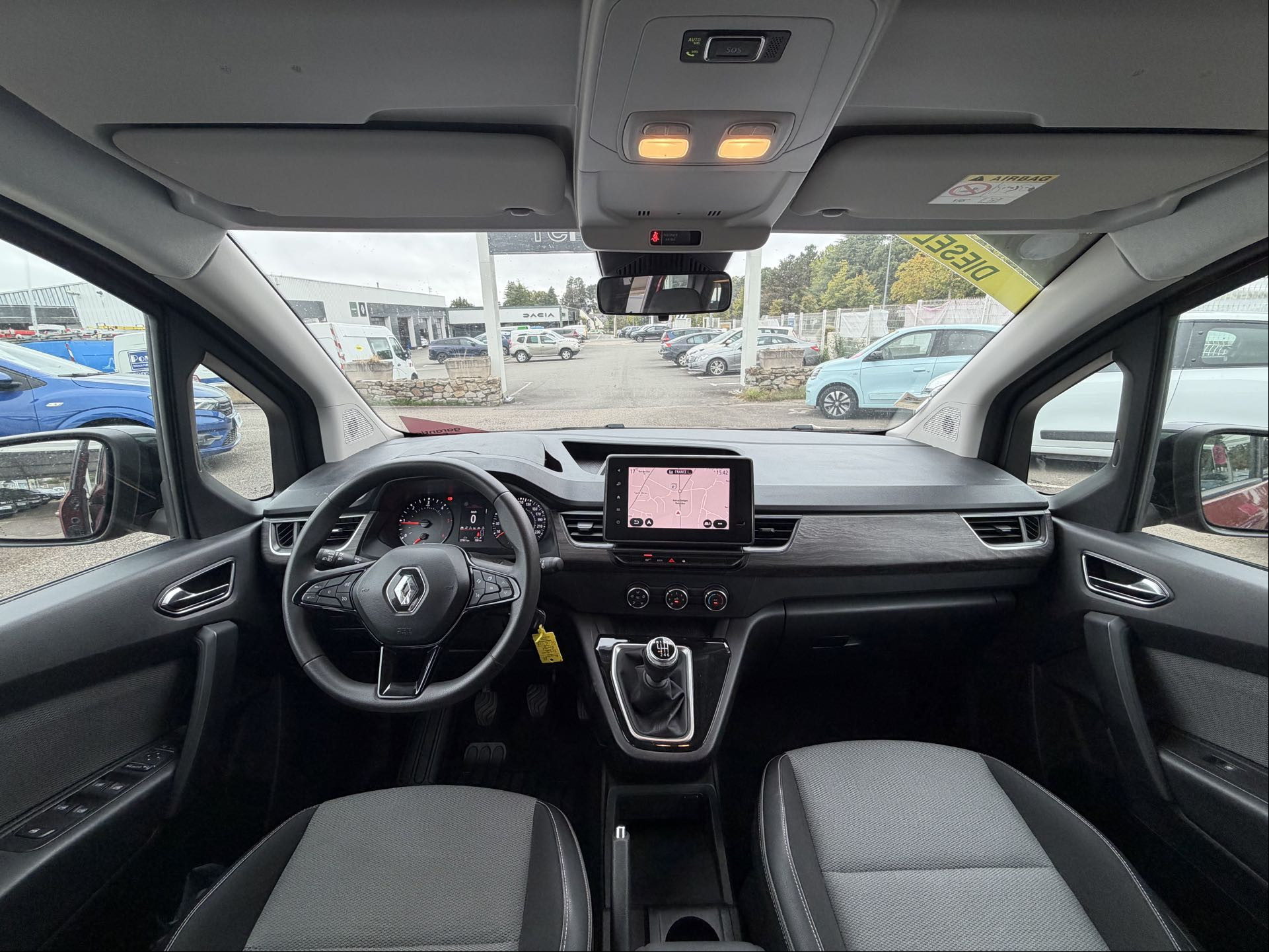 Vente en ligne Renault Kangoo  Blue dCi 95 au prix de 19 990 €