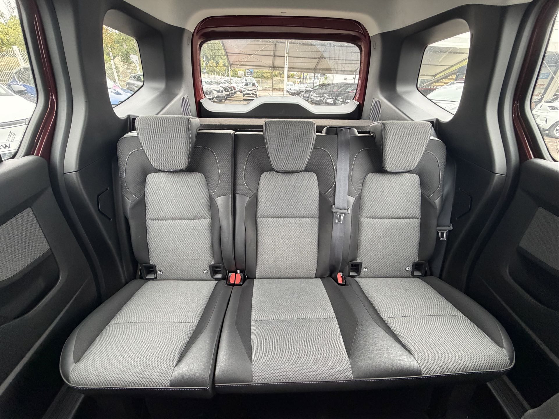 Vente en ligne Renault Kangoo  Blue dCi 95 au prix de 19 990 €