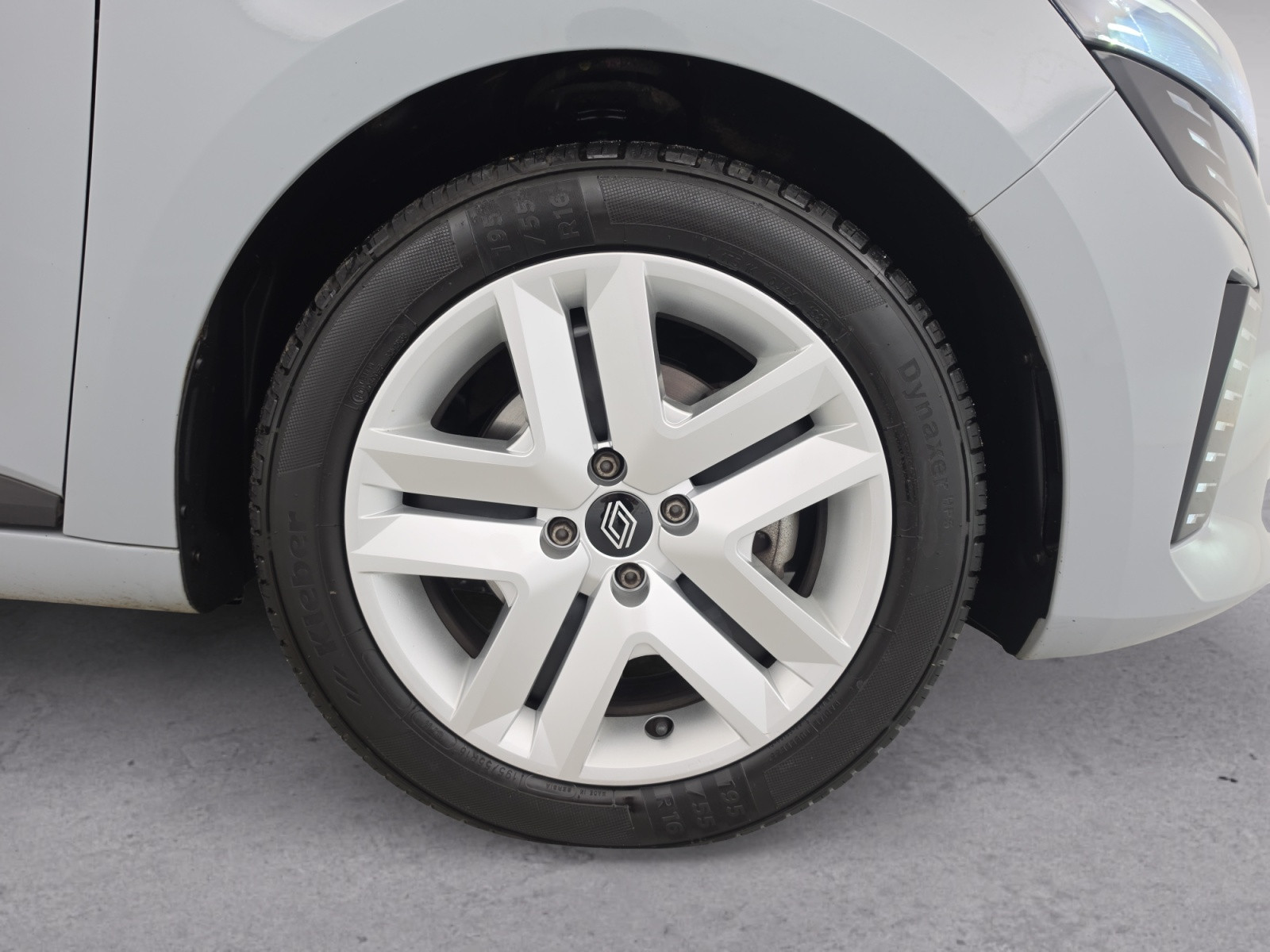 Vente en ligne Renault Clio 5 Clio dCi 100 au prix de 15 590 €