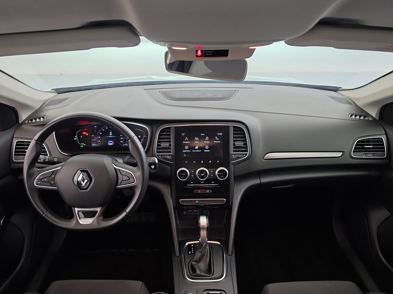 Vente en ligne Renault Megane 4  Blue dCi 115 EDC au prix de 16 290 €