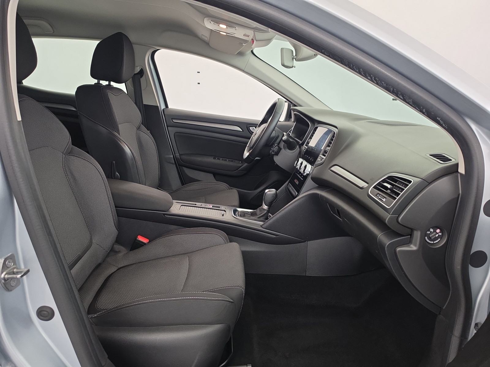 Vente en ligne Renault Megane 4  Blue dCi 115 EDC au prix de 16 290 €