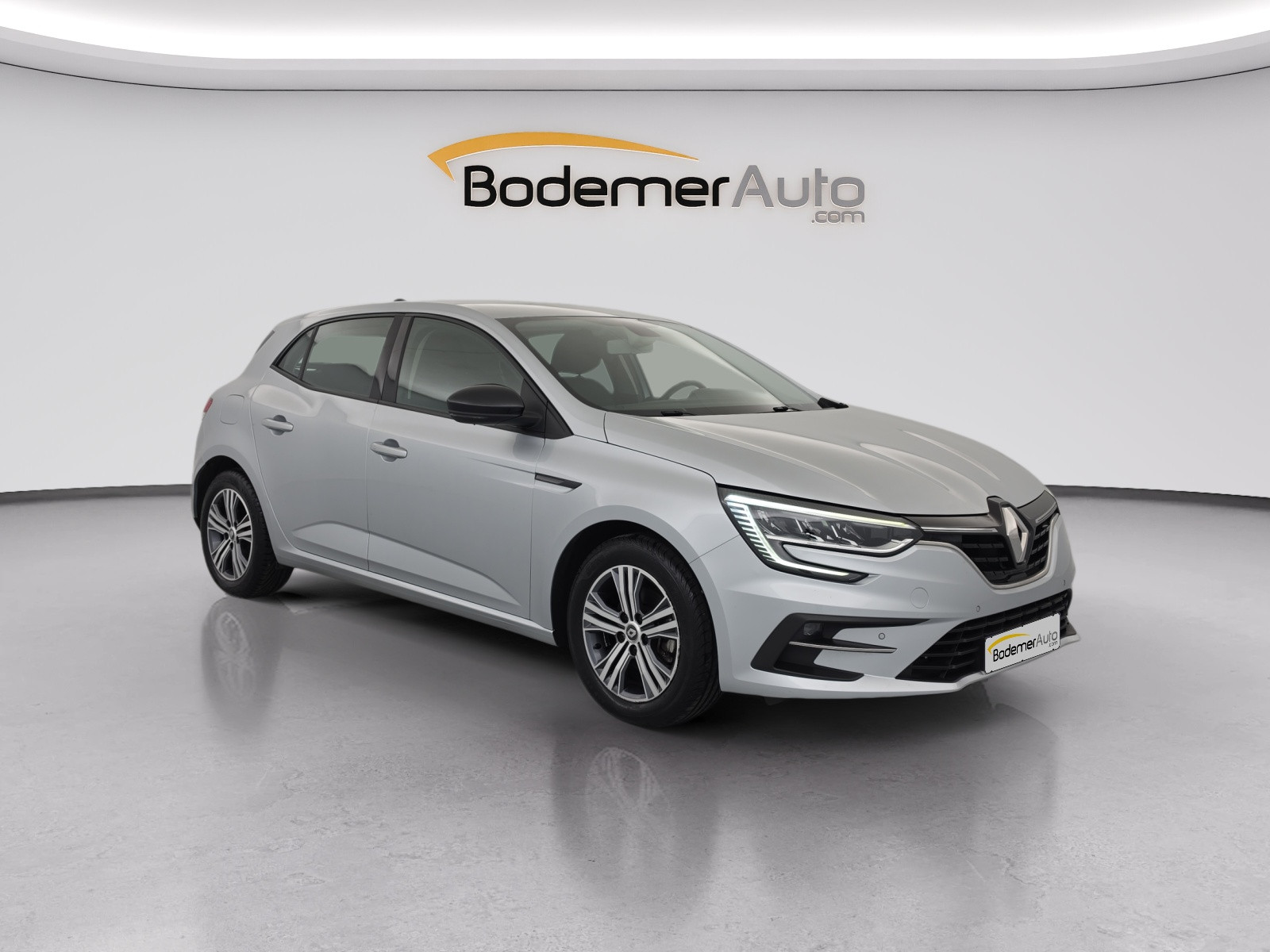 Vente en ligne Renault Megane 4  Blue dCi 115 EDC au prix de 16 290 €