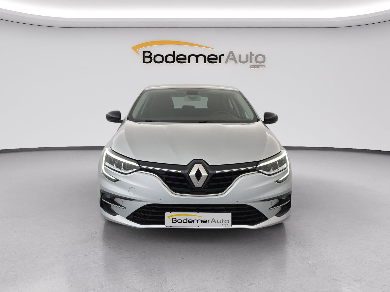 Vente en ligne Renault Megane 4  Blue dCi 115 EDC au prix de 16 290 €