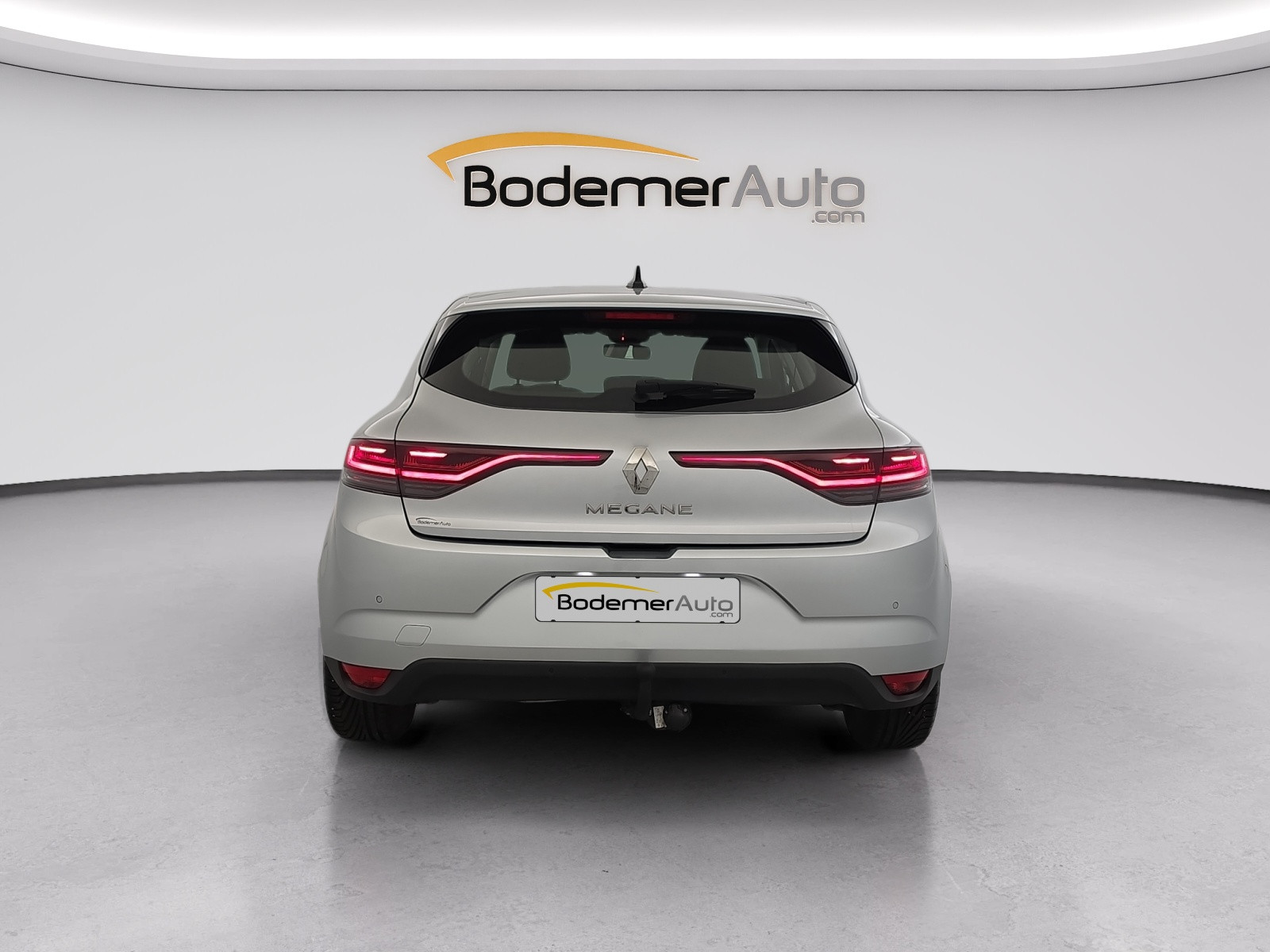Vente en ligne Renault Megane 4  Blue dCi 115 EDC au prix de 16 290 €
