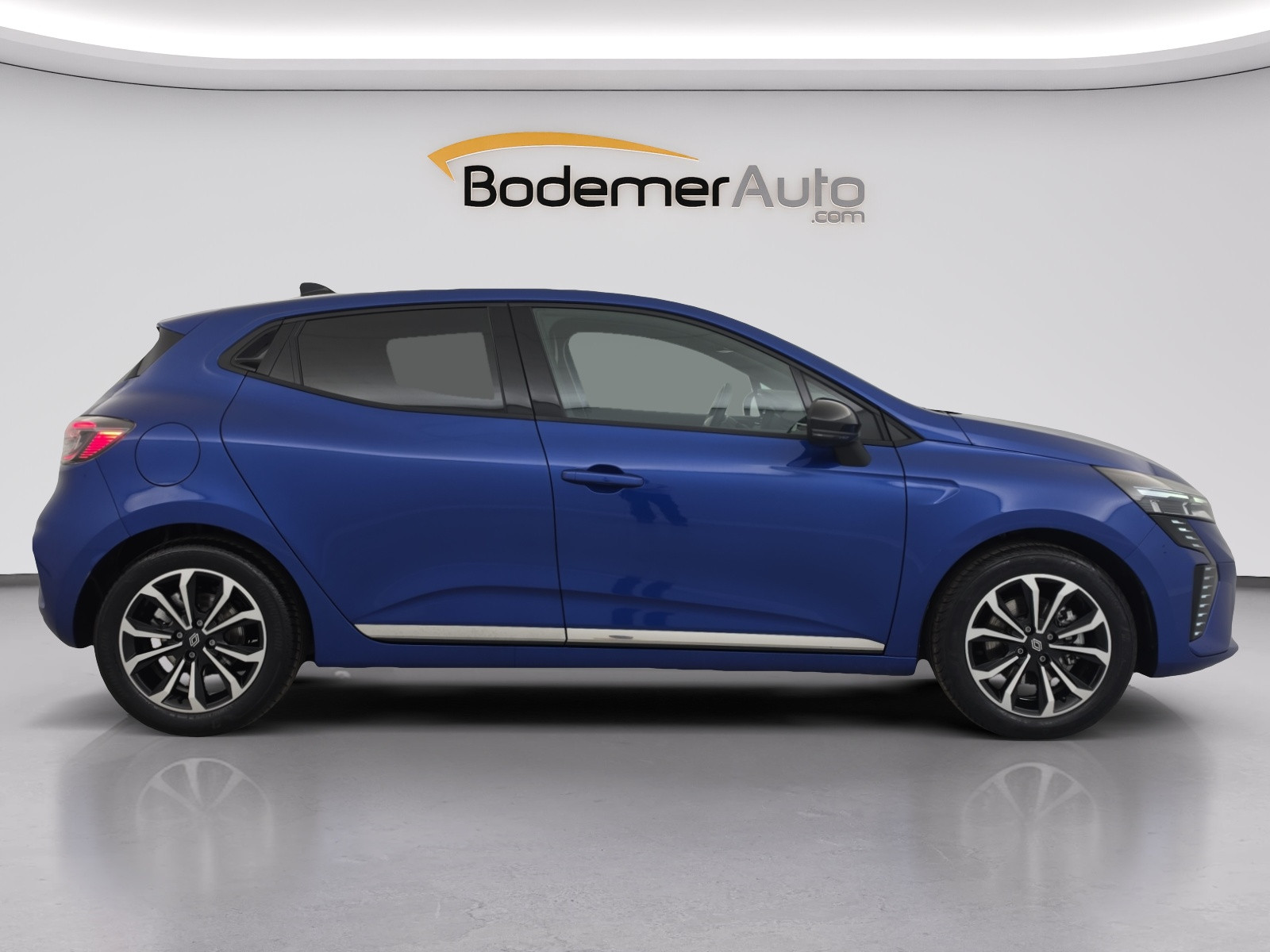 Vente en ligne Renault Clio 5 Clio E-Tech full hybrid 145 ch GSR2 au prix de 19 490 €