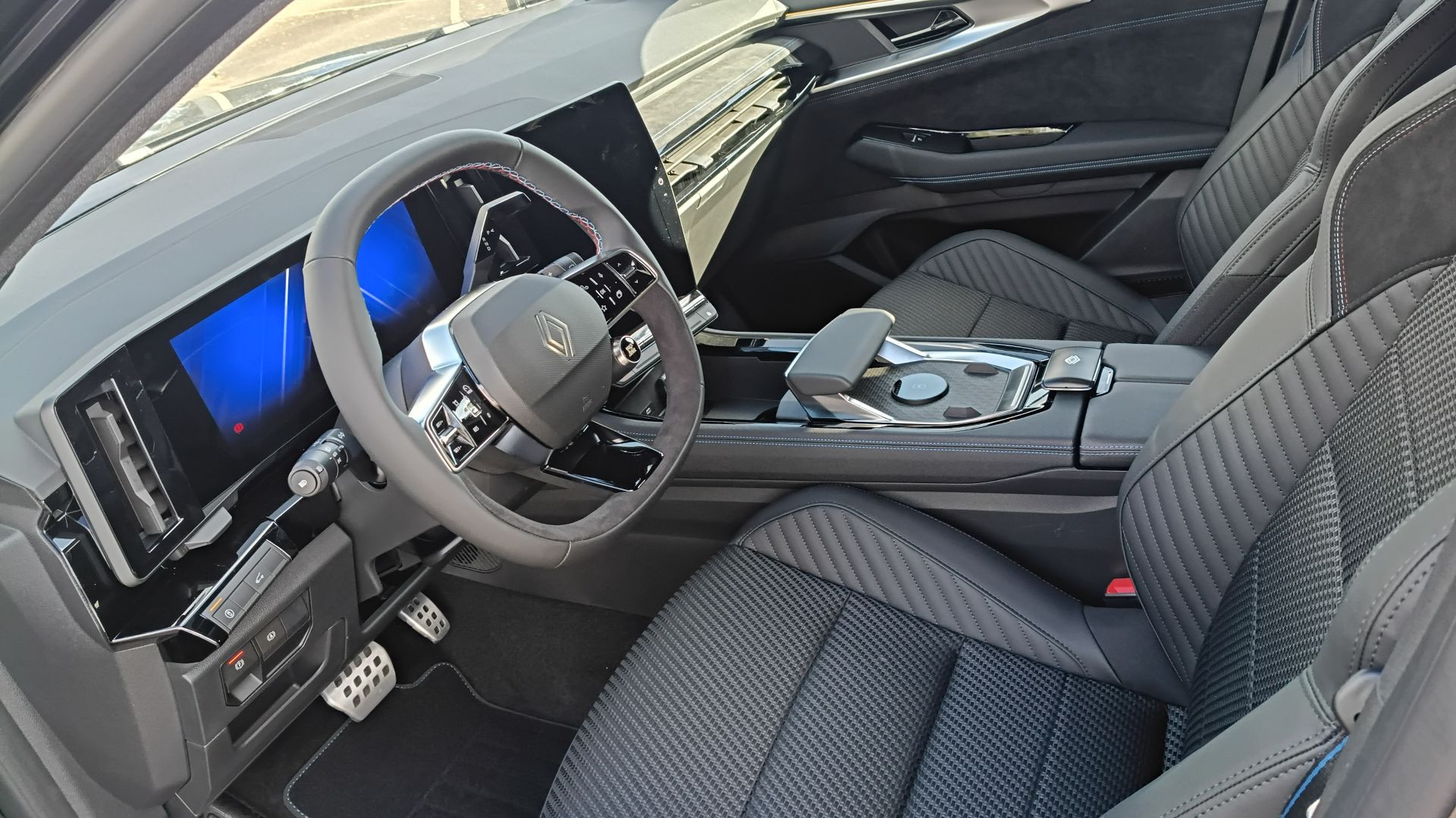 Vente en ligne Renault Austral  full hybrid E-Tech 200 ch au prix de 46 000 €