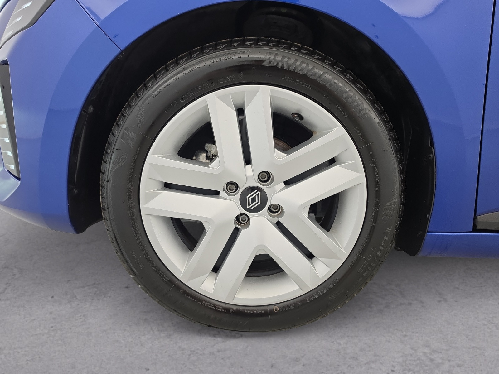 Vente en ligne Renault Clio 5 Clio TCe 90 ch GSR2 au prix de 15 390 €