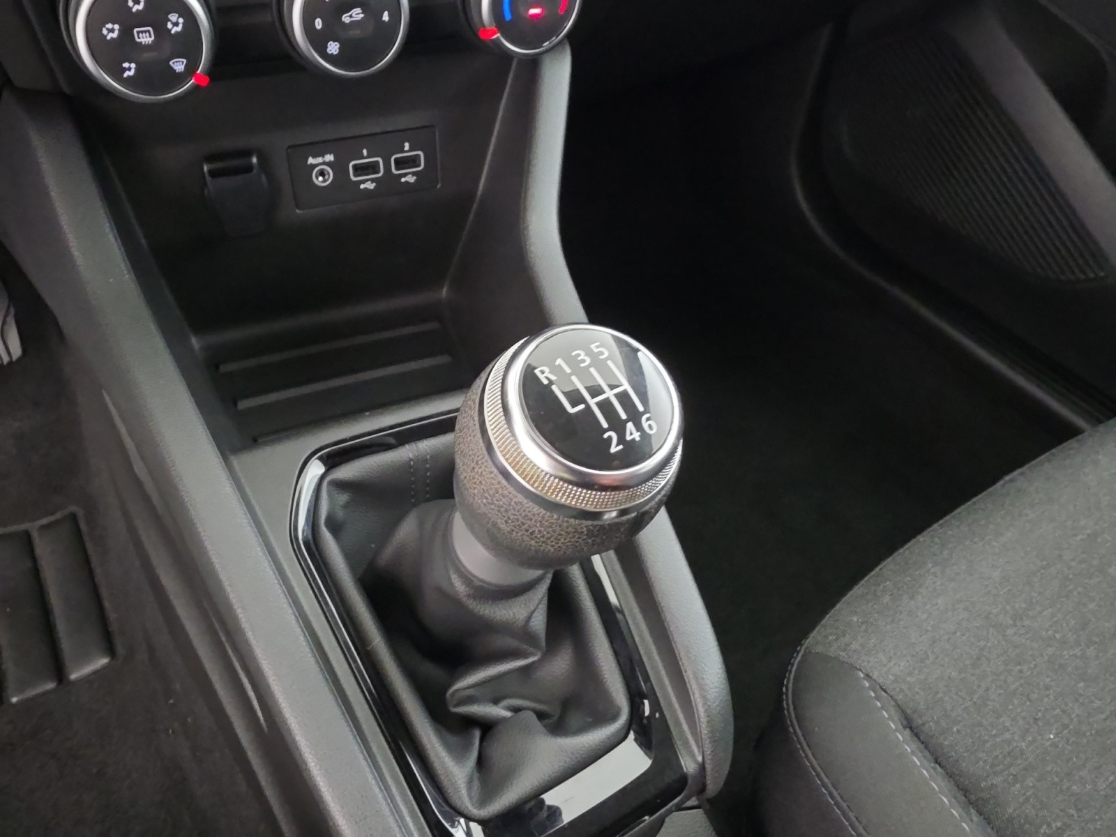 Vente en ligne Renault Clio 5 Clio Blue dCi 100 - 21N au prix de 12 990 €