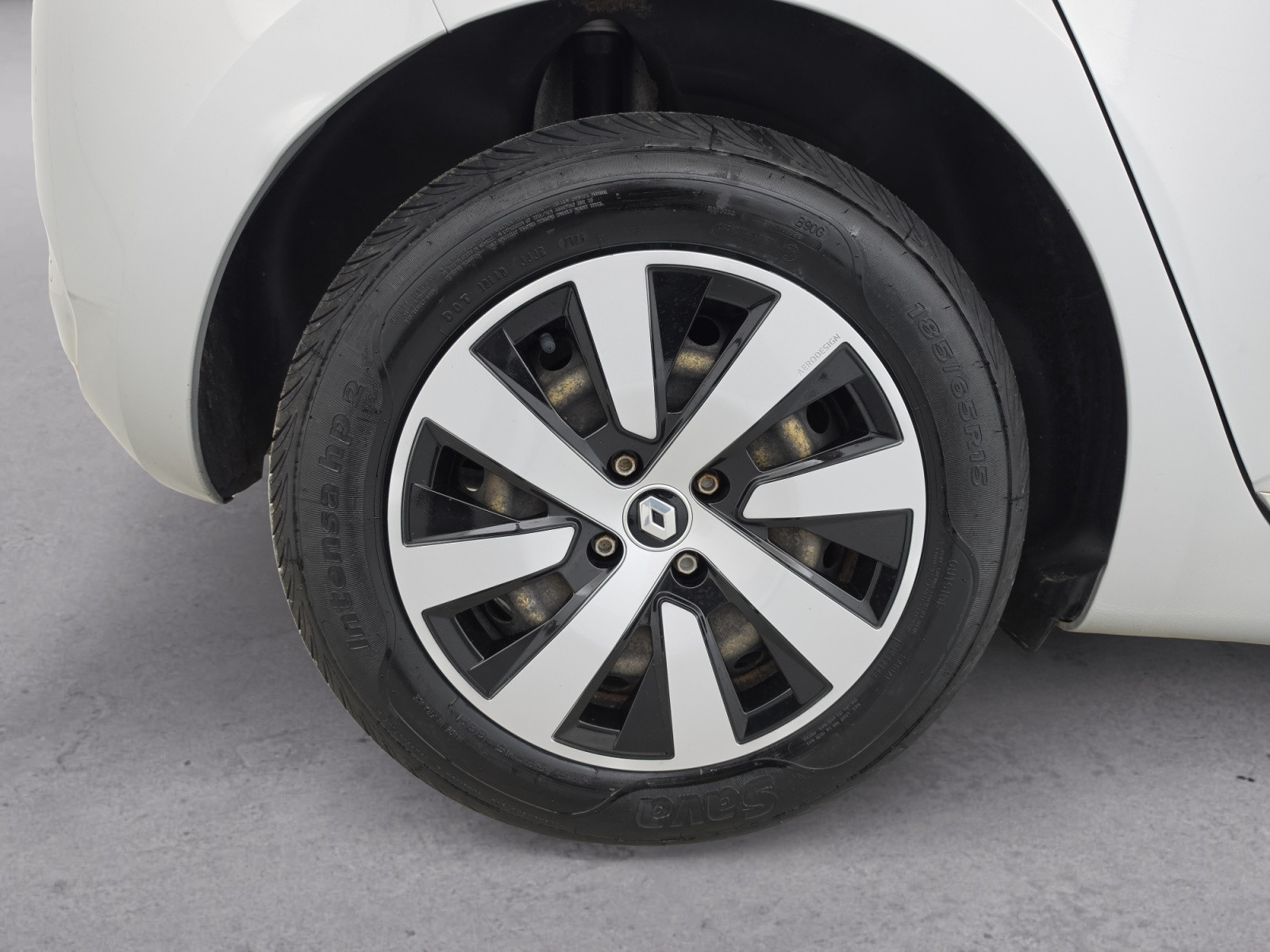 Vente en ligne Renault Clio 5 Clio Blue dCi 100 - 21N au prix de 12 990 €