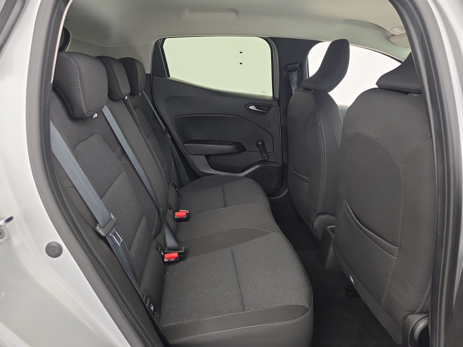Vente en ligne Renault Clio 5 Clio Blue dCi 100 - 21N au prix de 12 990 €