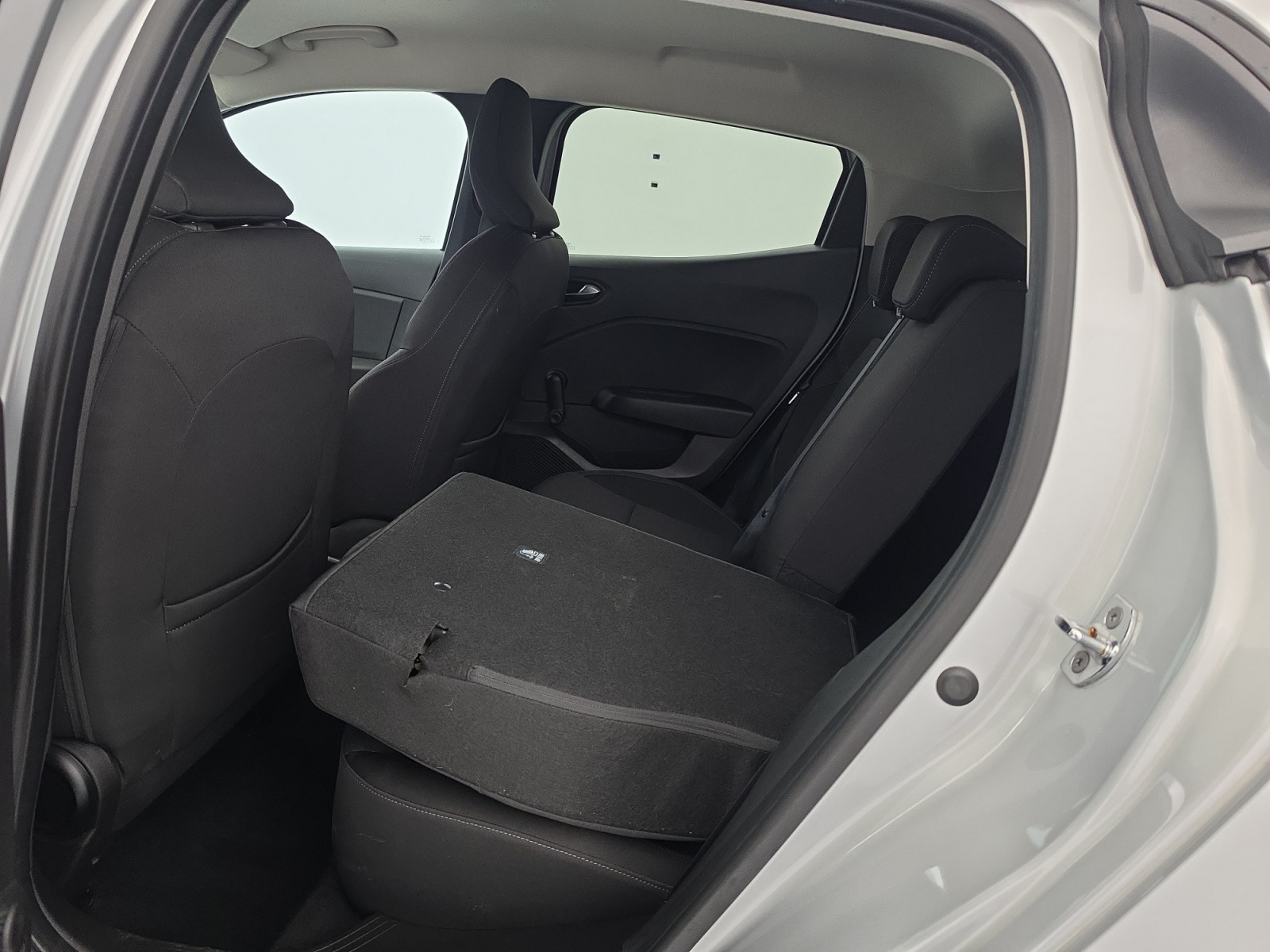 Vente en ligne Renault Clio 5 Clio Blue dCi 100 - 21N au prix de 12 990 €