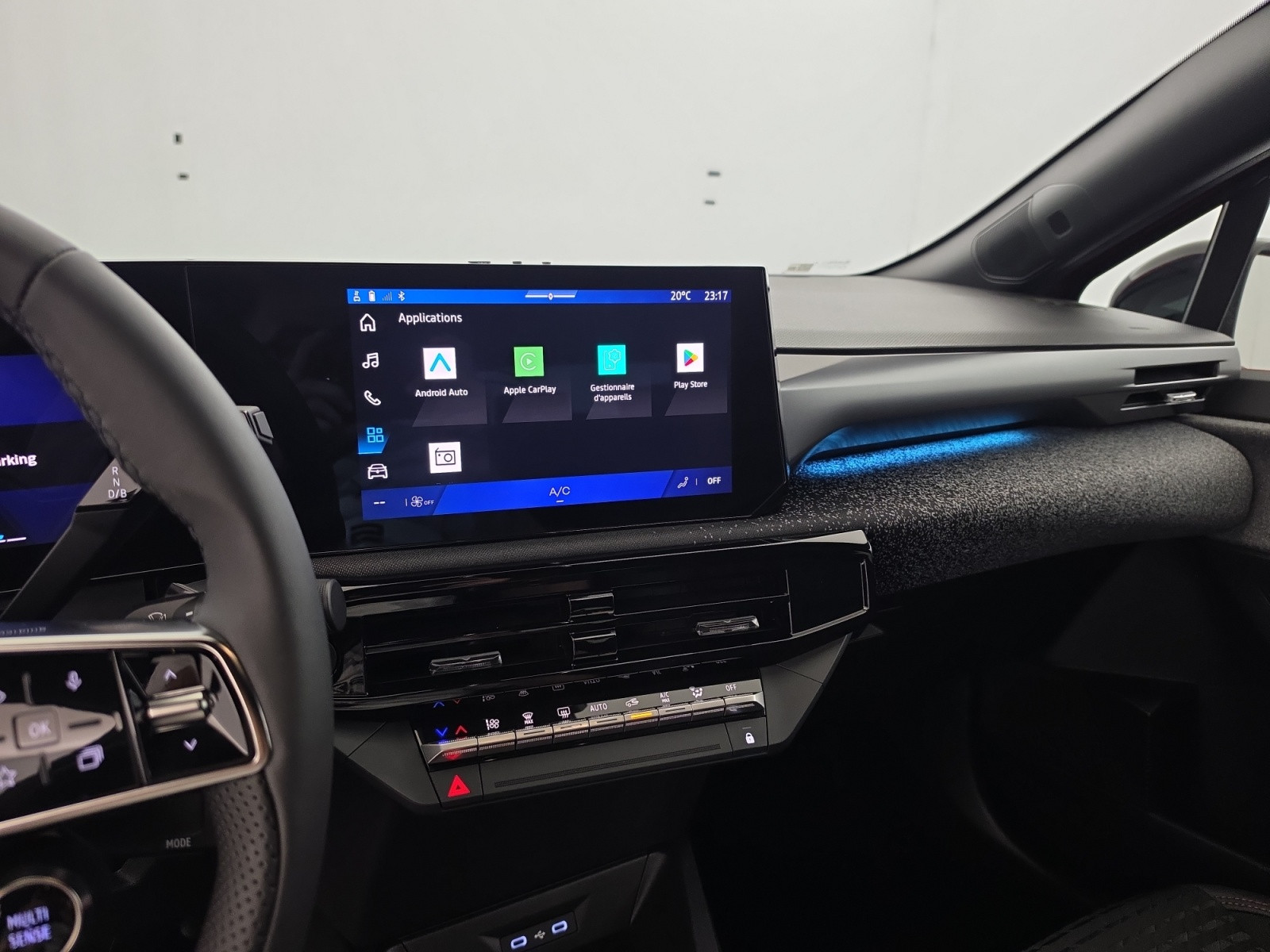 Vente en ligne Renault Clio 6 Clio E-Tech full hybrid 160 ch au prix de 25 790 €