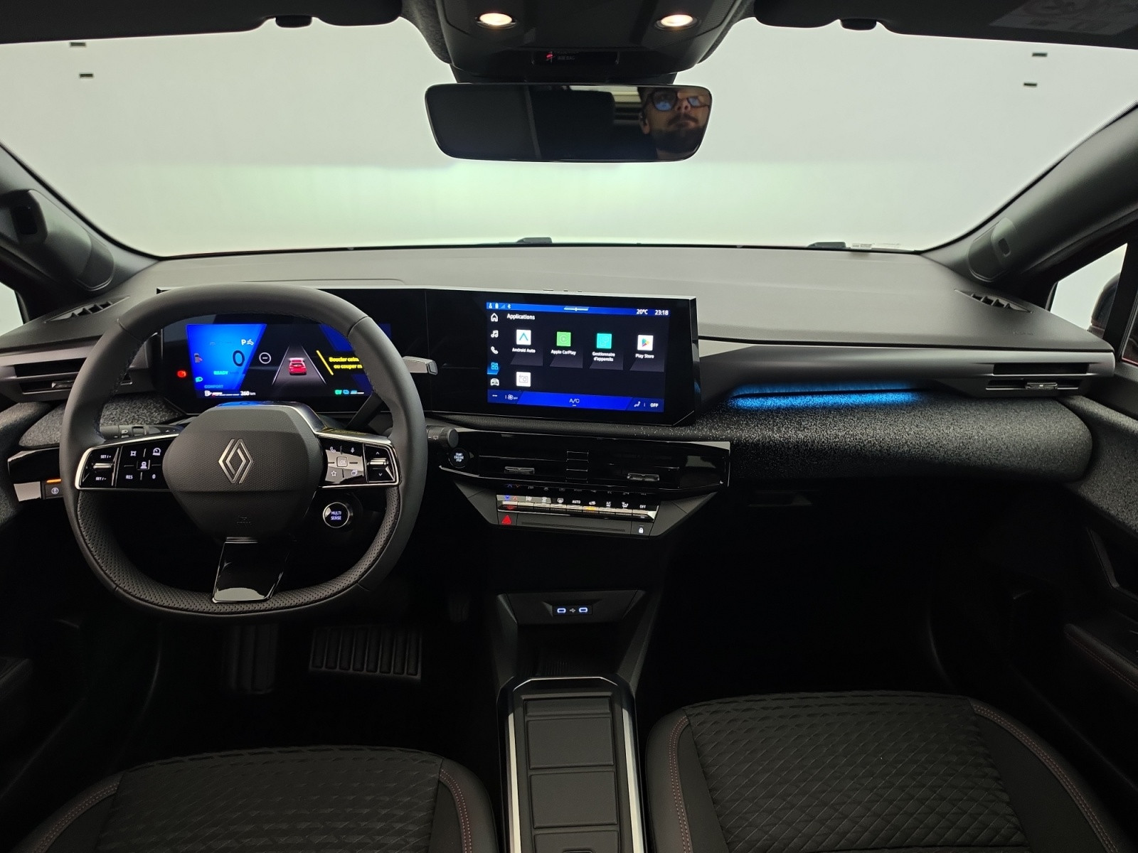 Vente en ligne Renault Clio 6 Clio E-Tech full hybrid 160 ch au prix de 25 790 €