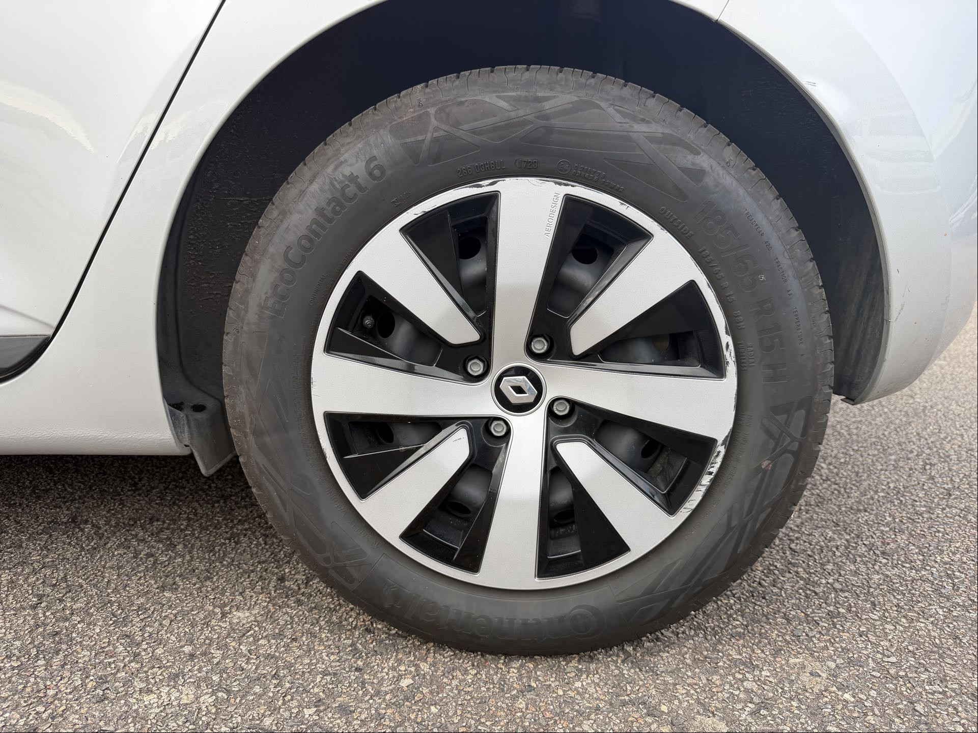 Vente en ligne Renault Clio 5 Clio TCe 90 au prix de 14 990 €
