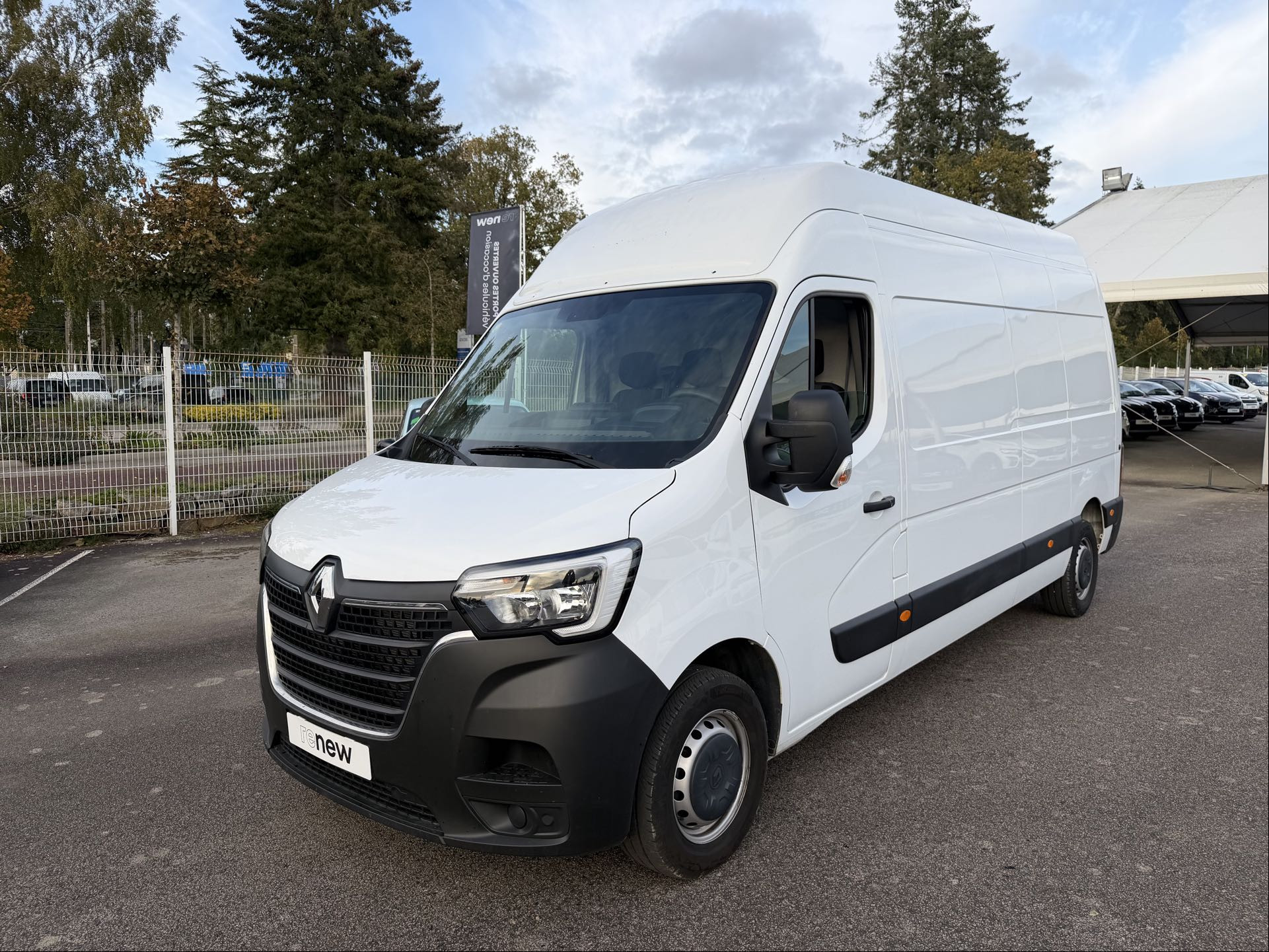 Renault Master Fourgon MASTER FGN TRAC F3500 L3H3 BLUE DCI 135 occasion de 2024 en vente à Ploërmel