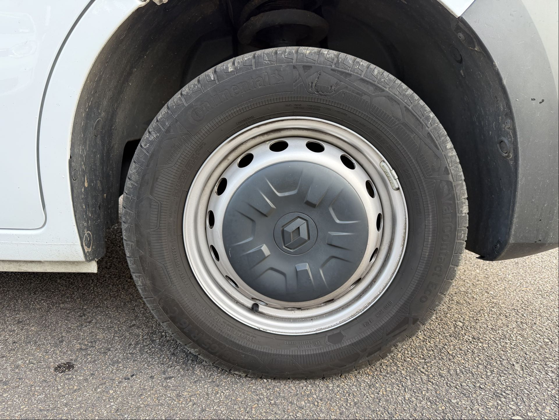 Vente en ligne Renault Master Fourgon MASTER FGN TRAC F3500 L3H3 BLUE DCI 135 au prix de 25 290 €