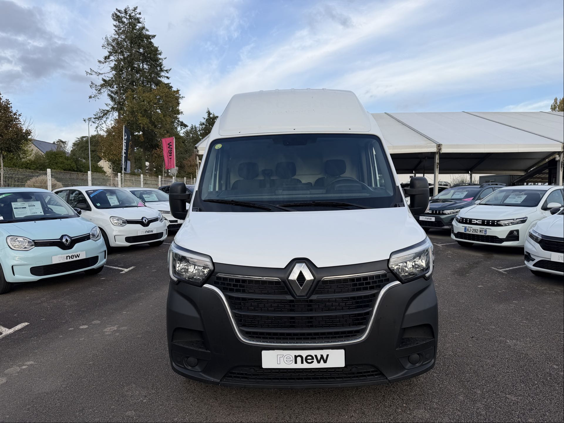Vente en ligne Renault Master Fourgon MASTER FGN TRAC F3500 L3H3 BLUE DCI 135 au prix de 25 290 €