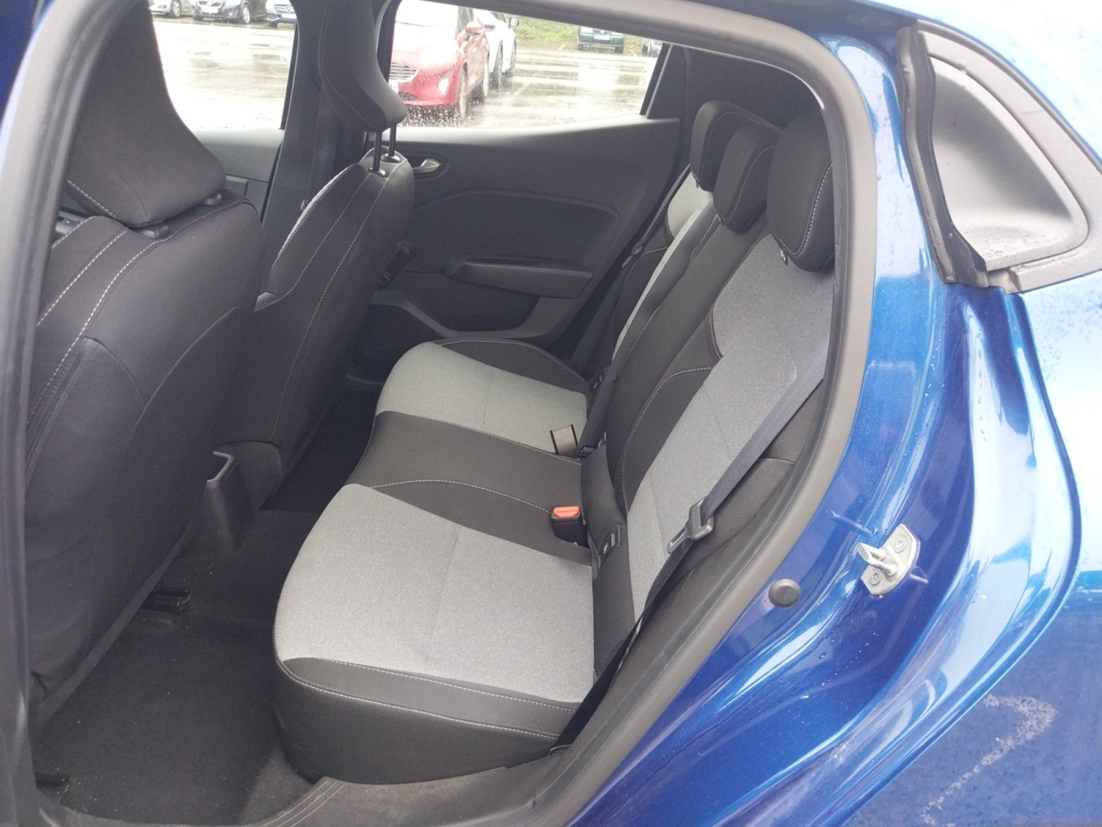 Vente en ligne Renault Clio 5 Clio Blue dCi 100 ch GSR2 au prix de 14 990 €