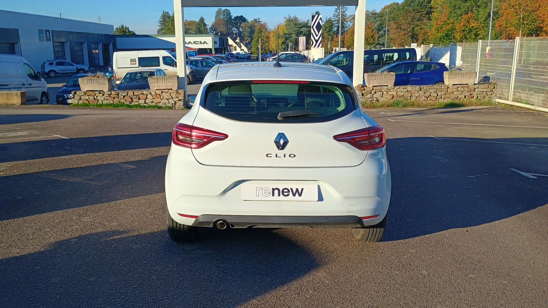 Vente en ligne Renault Clio 5 Clio SCe 65 au prix de 12 490 €