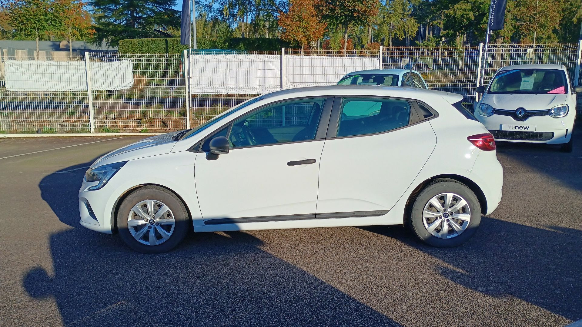 Vente en ligne Renault Clio 5 Clio SCe 65 au prix de 12 490 €