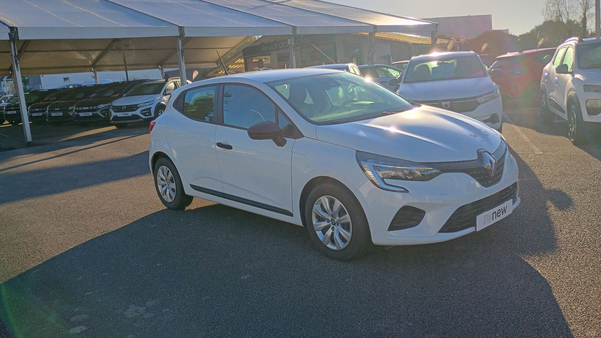 Vente en ligne Renault Clio 5 Clio SCe 65 au prix de 12 490 €